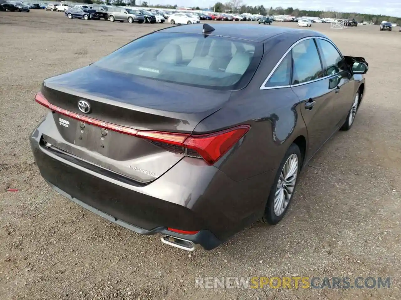 4 Photograph of a damaged car 4T1BZ1FB6KU022475 TOYOTA AVALON 2019