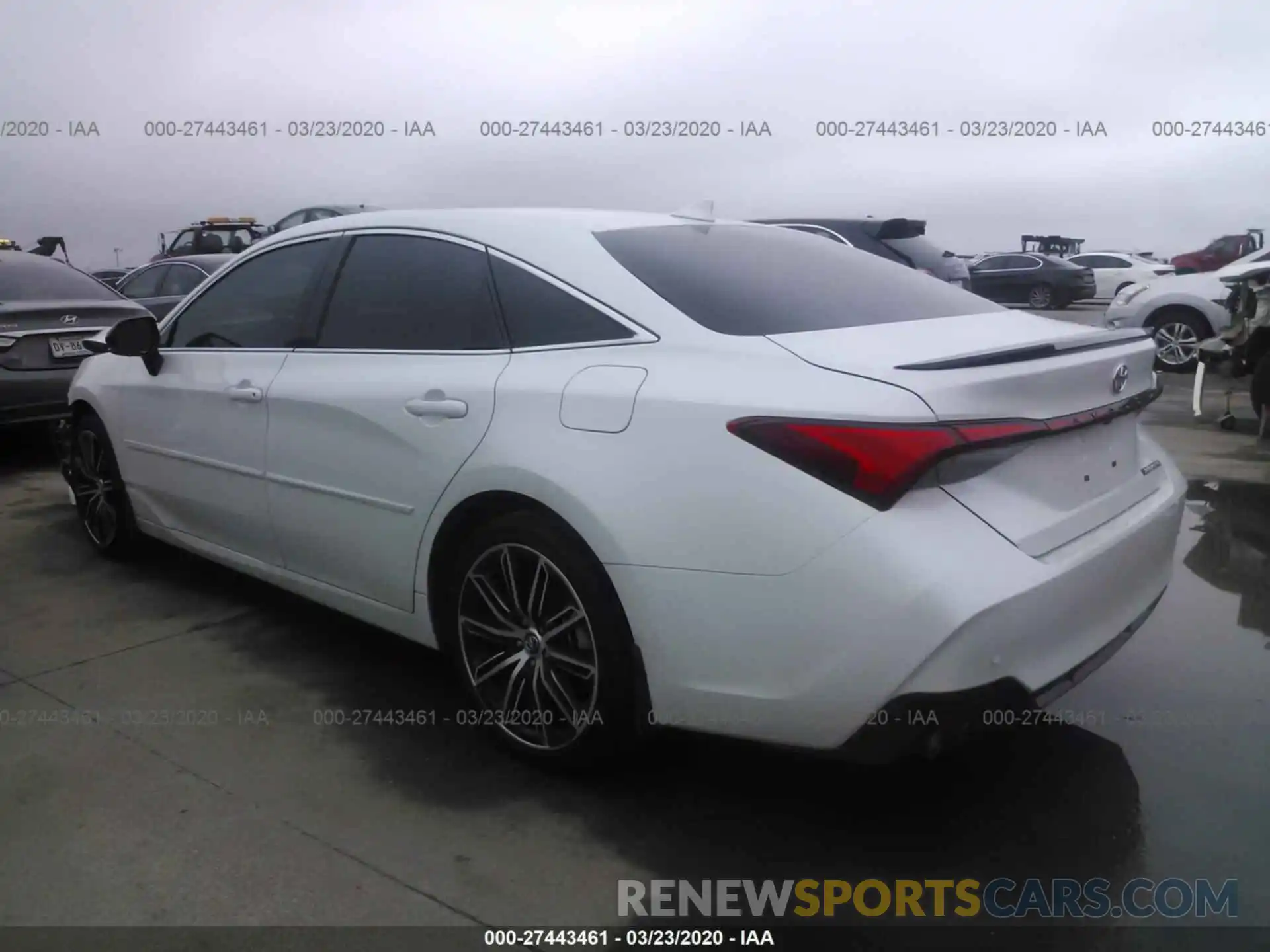 3 Photograph of a damaged car 4T1BZ1FB6KU024520 TOYOTA AVALON 2019