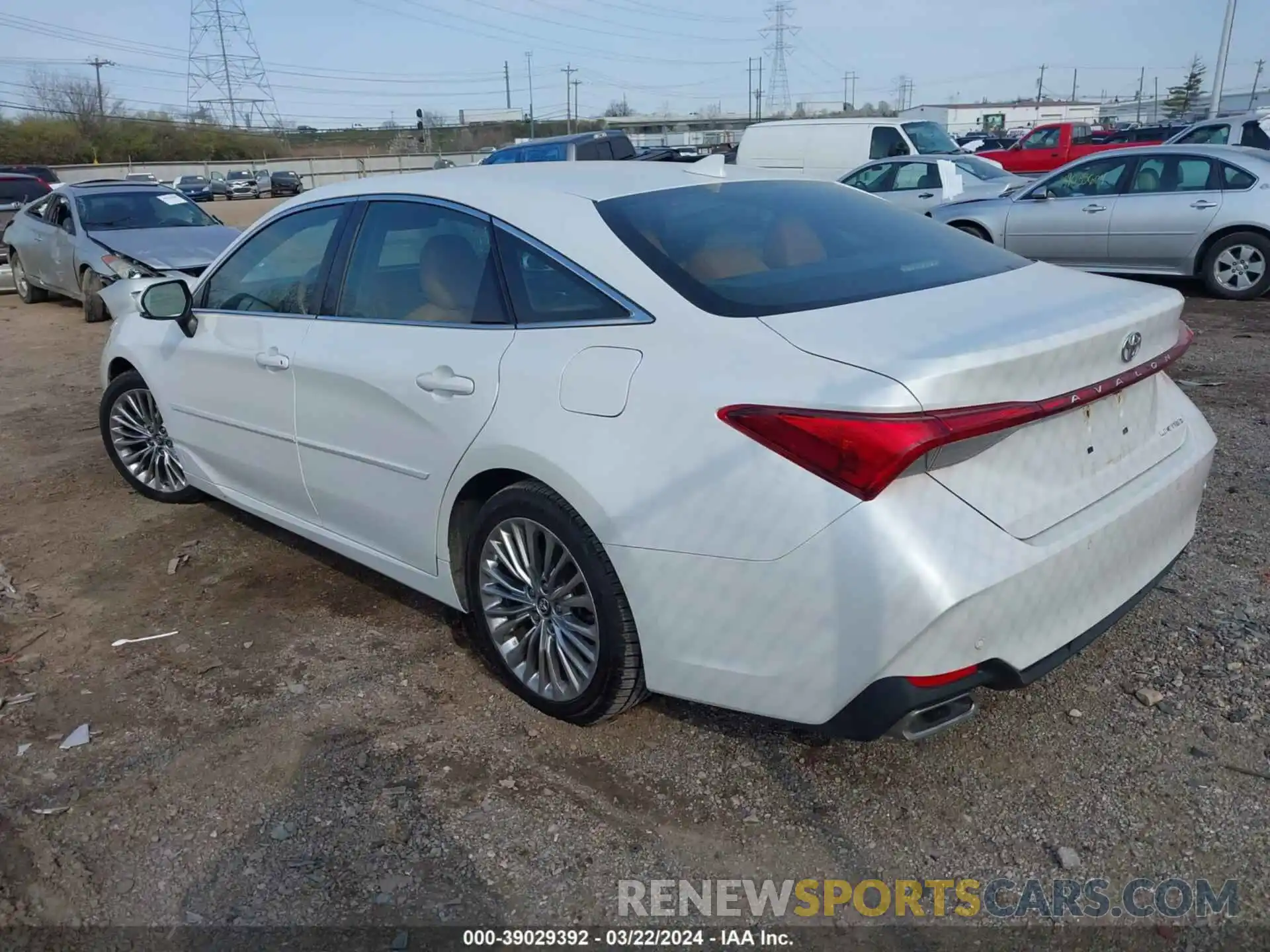 3 Photograph of a damaged car 4T1BZ1FB6KU027112 TOYOTA AVALON 2019