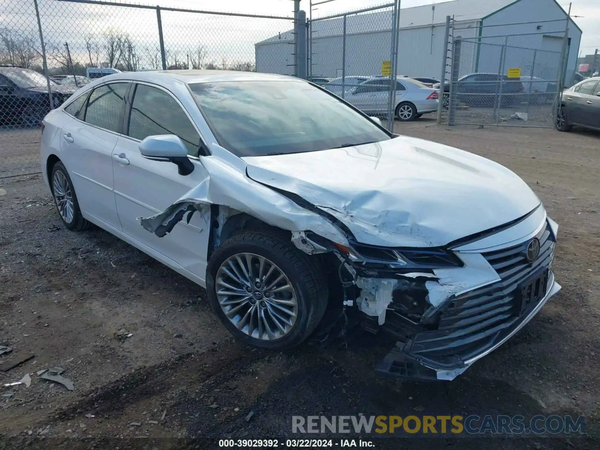 6 Photograph of a damaged car 4T1BZ1FB6KU027112 TOYOTA AVALON 2019