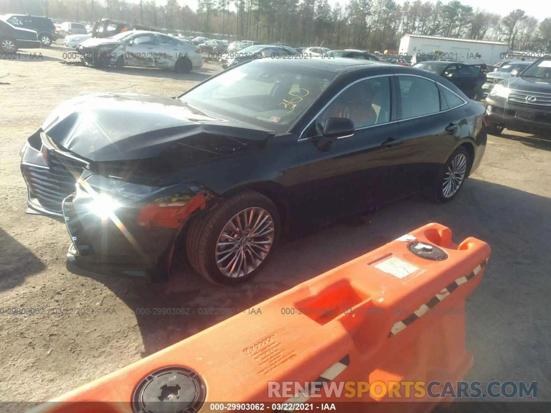 2 Фотография поврежденного автомобиля 4T1BZ1FB6KU032620 TOYOTA AVALON 2019