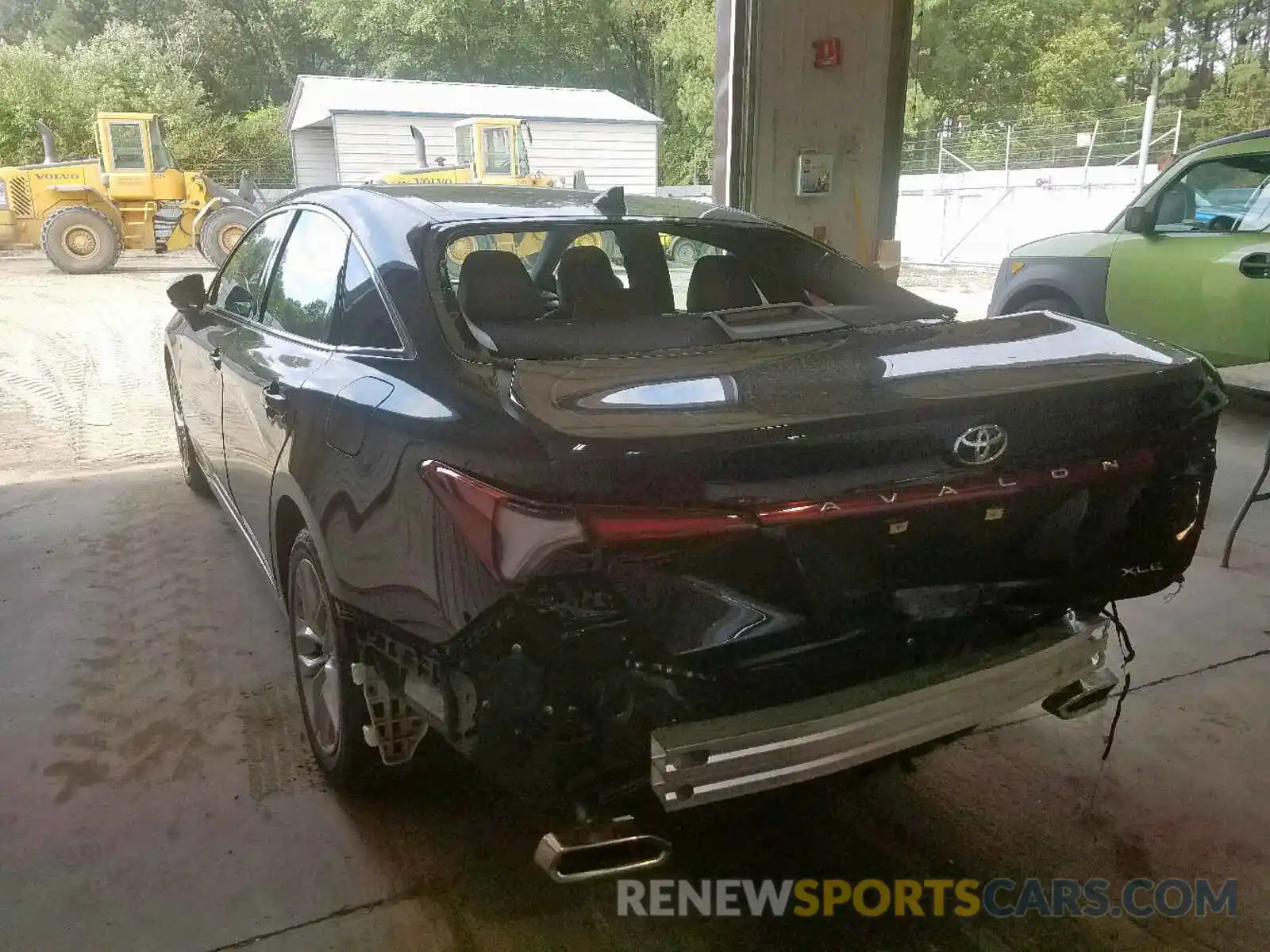 3 Photograph of a damaged car 4T1BZ1FB7KU003613 TOYOTA AVALON 2019