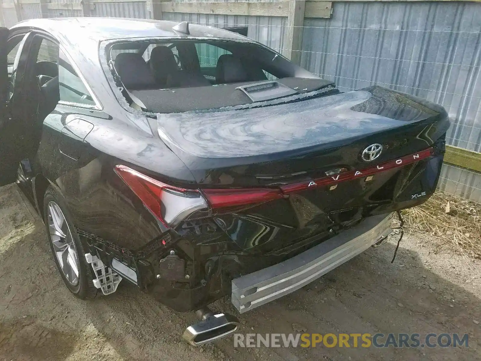 9 Photograph of a damaged car 4T1BZ1FB7KU003613 TOYOTA AVALON 2019