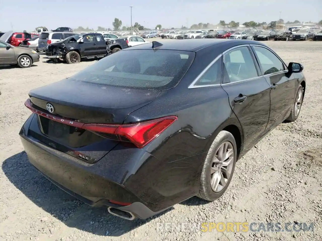 4 Photograph of a damaged car 4T1BZ1FB7KU004034 TOYOTA AVALON 2019