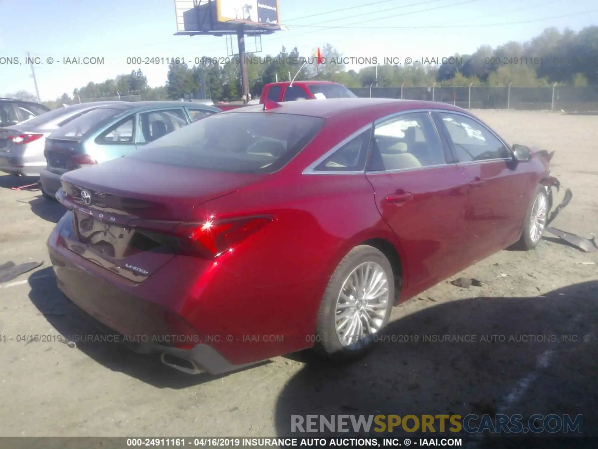 4 Photograph of a damaged car 4T1BZ1FB7KU004096 TOYOTA AVALON 2019