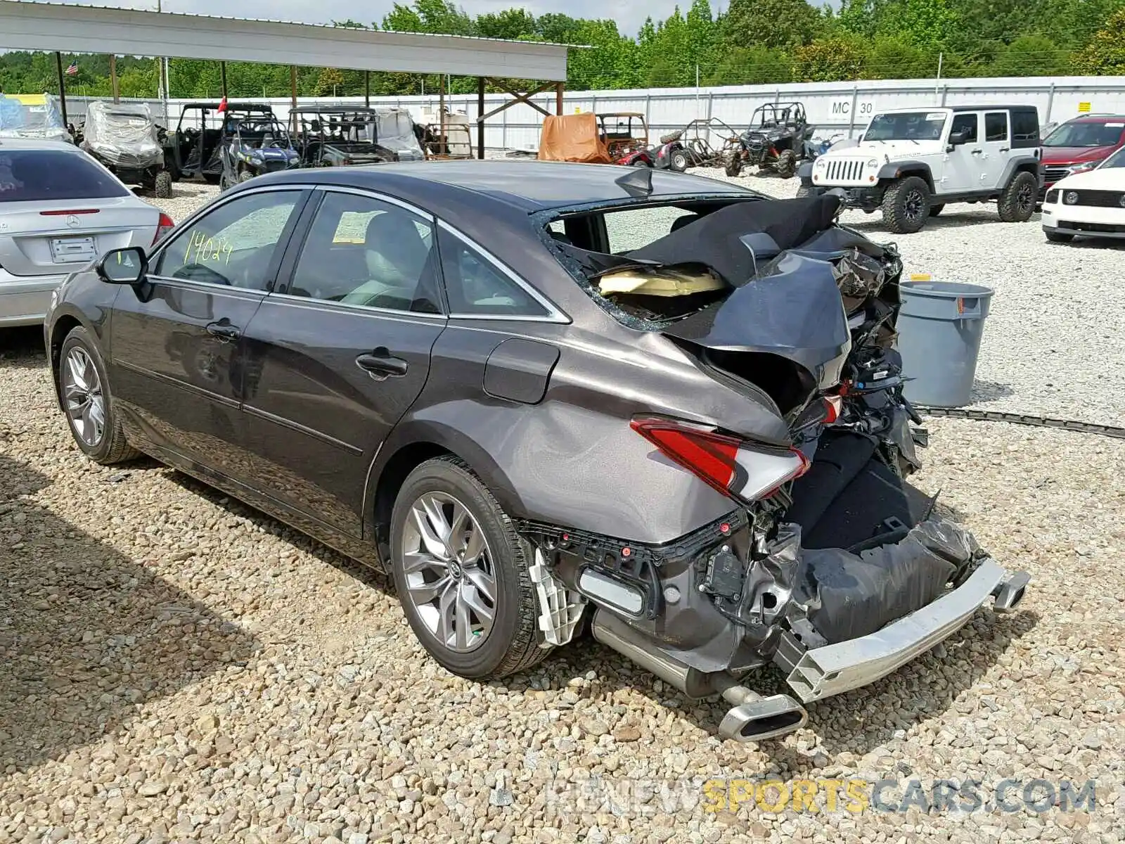 3 Photograph of a damaged car 4T1BZ1FB7KU008598 TOYOTA AVALON 2019