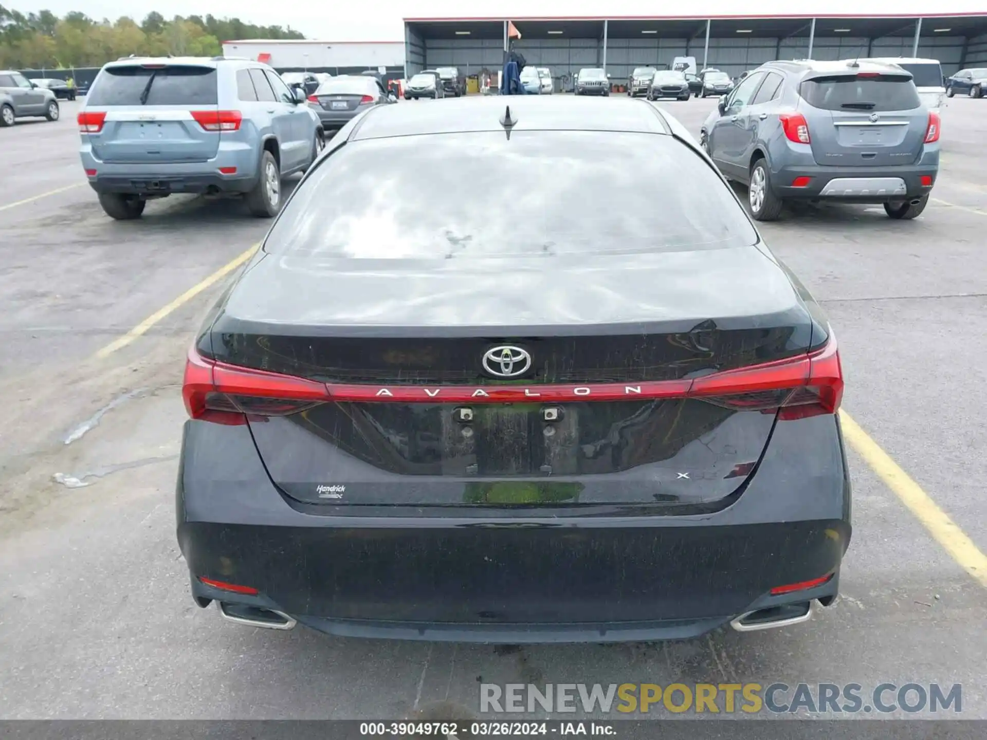 15 Photograph of a damaged car 4T1BZ1FB7KU010108 TOYOTA AVALON 2019