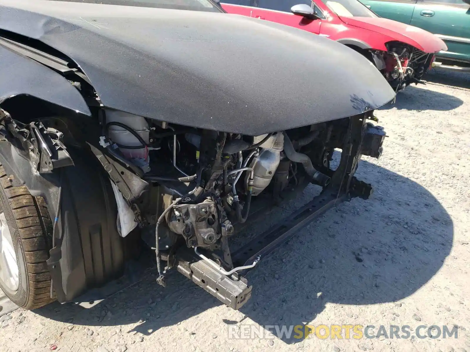 9 Photograph of a damaged car 4T1BZ1FB7KU015051 TOYOTA AVALON 2019