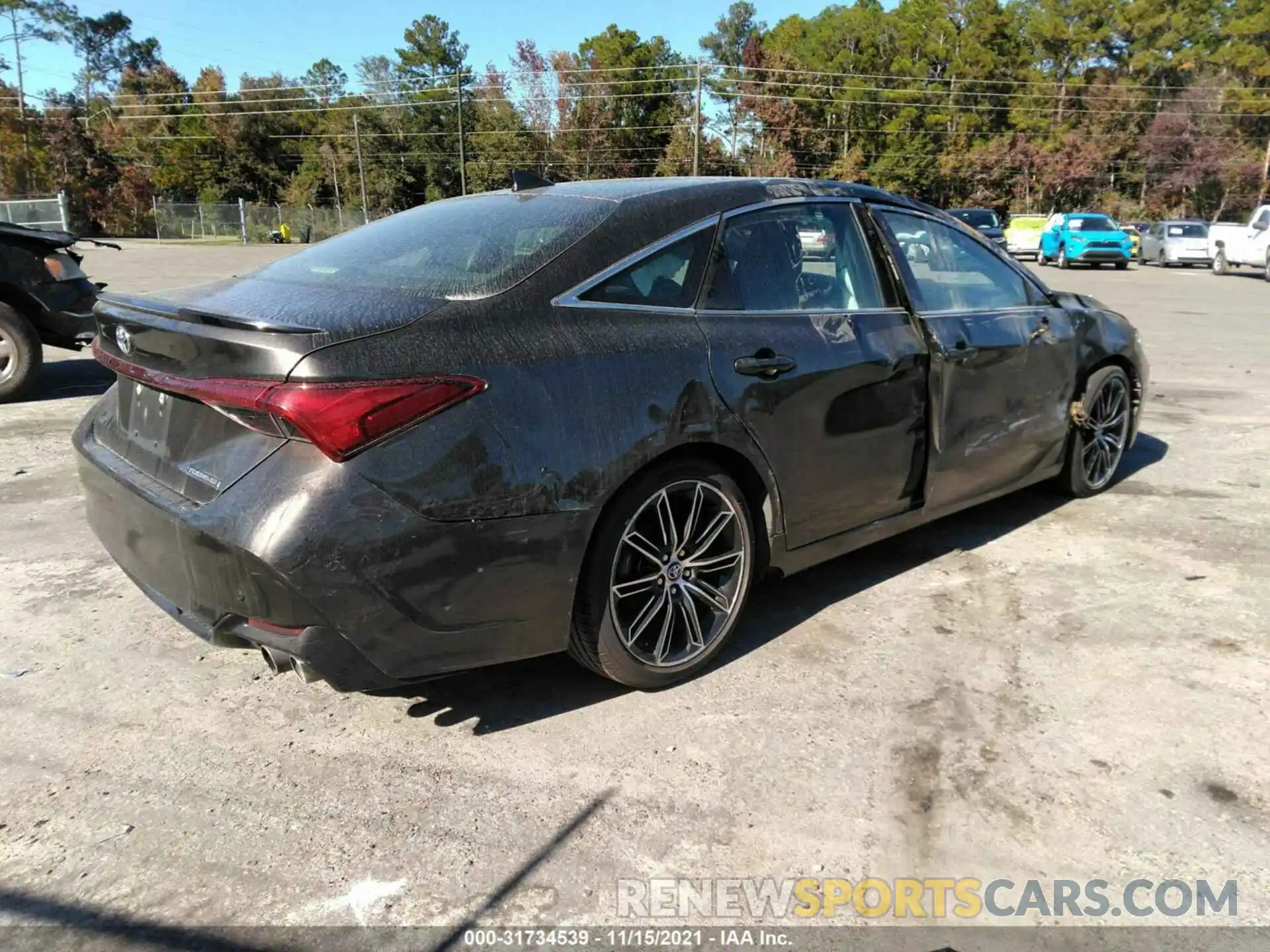 4 Photograph of a damaged car 4T1BZ1FB7KU017124 TOYOTA AVALON 2019