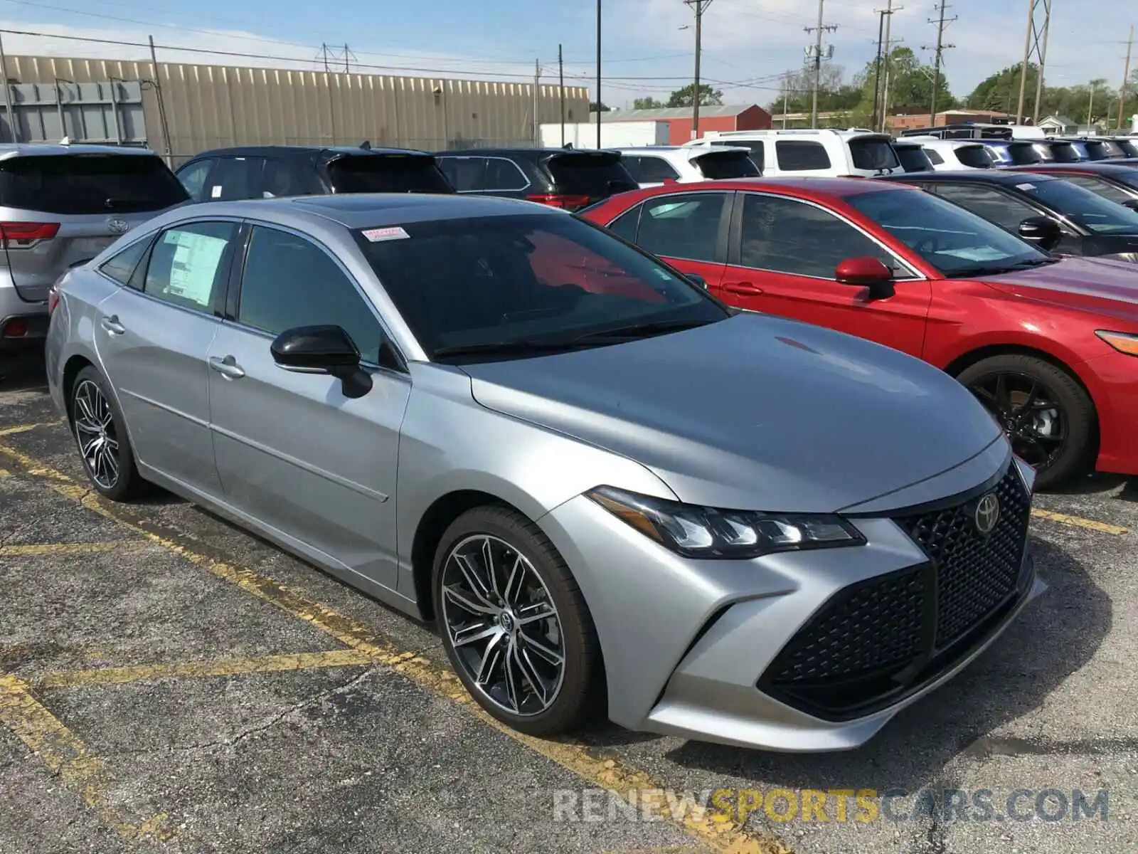 1 Photograph of a damaged car 4T1BZ1FB7KU018208 TOYOTA AVALON 2019