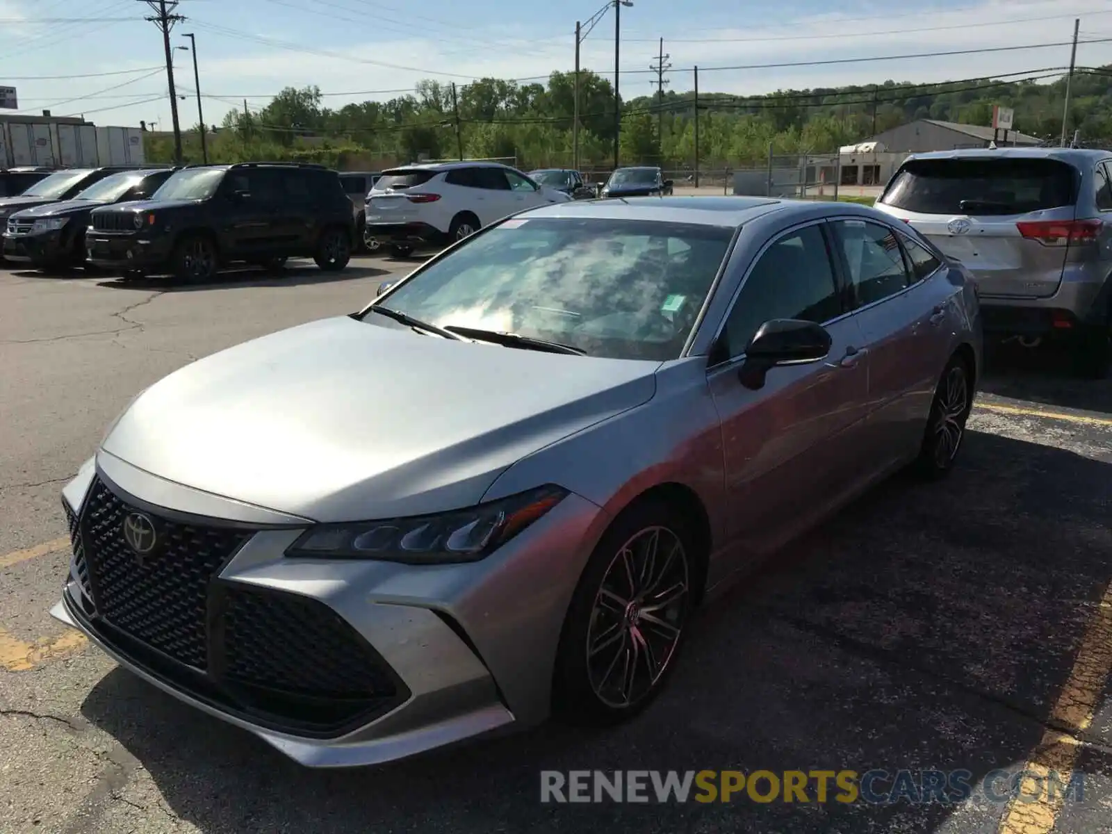 2 Photograph of a damaged car 4T1BZ1FB7KU018208 TOYOTA AVALON 2019