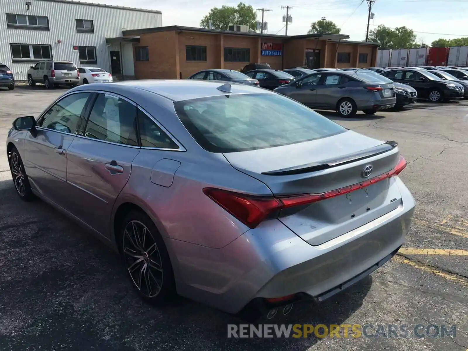 3 Photograph of a damaged car 4T1BZ1FB7KU018208 TOYOTA AVALON 2019