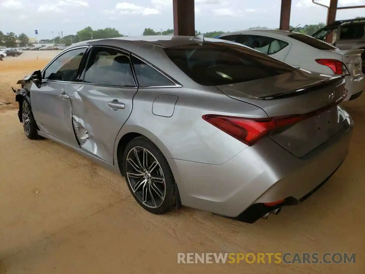 3 Photograph of a damaged car 4T1BZ1FB7KU020881 TOYOTA AVALON 2019