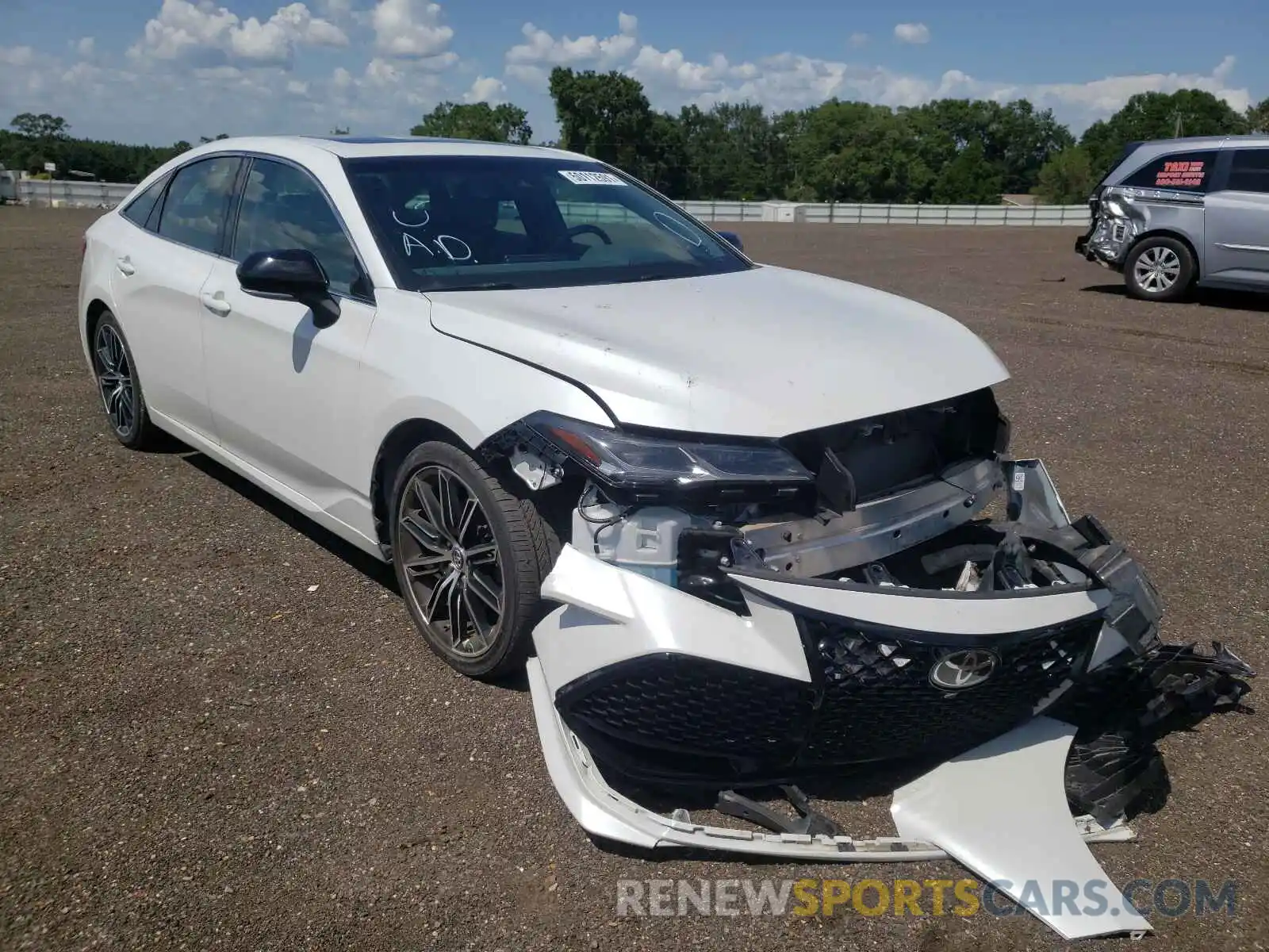 1 Photograph of a damaged car 4T1BZ1FB7KU022680 TOYOTA AVALON 2019