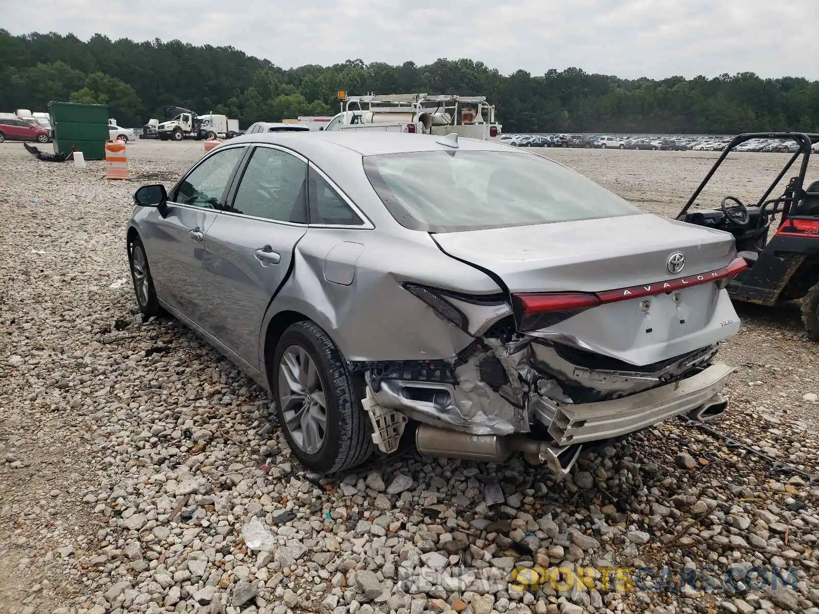 3 Photograph of a damaged car 4T1BZ1FB7KU023716 TOYOTA AVALON 2019