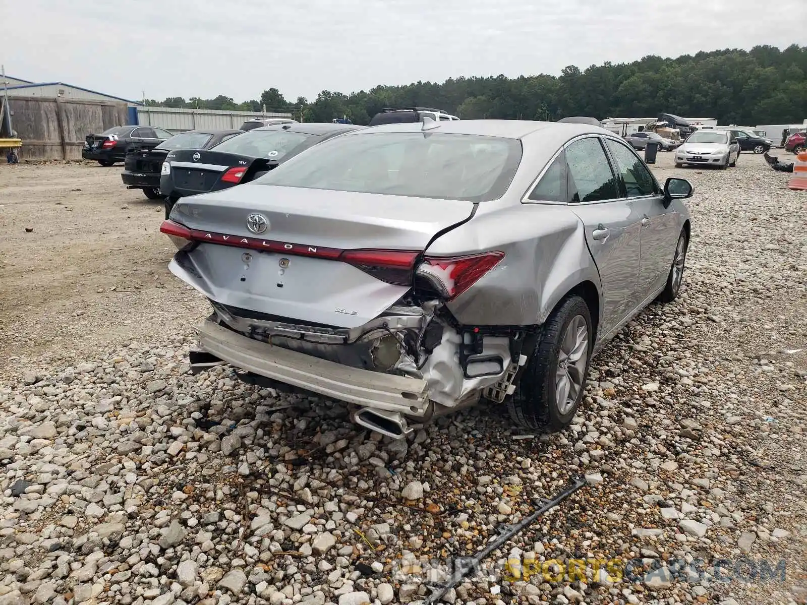 4 Photograph of a damaged car 4T1BZ1FB7KU023716 TOYOTA AVALON 2019