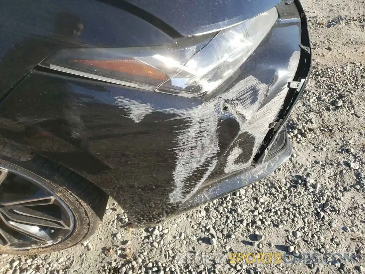 9 Photograph of a damaged car 4T1BZ1FB7KU024123 TOYOTA AVALON 2019