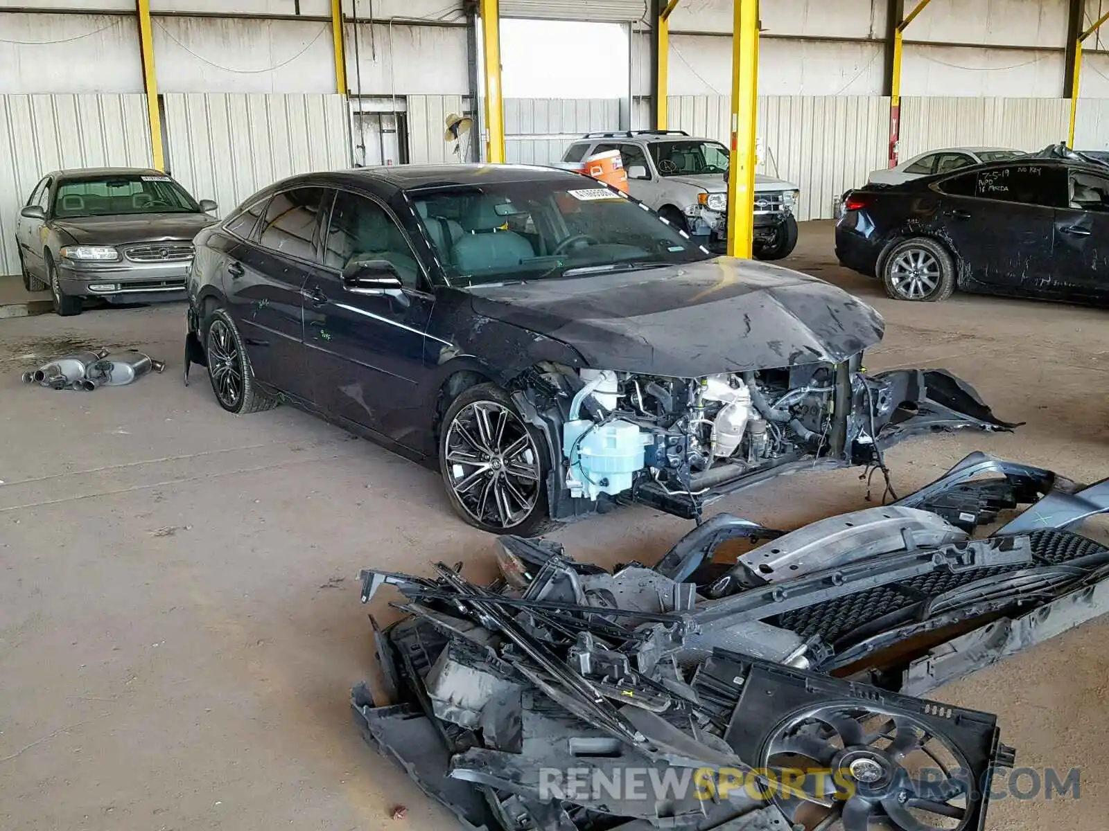 1 Photograph of a damaged car 4T1BZ1FB7KU026762 TOYOTA AVALON 2019