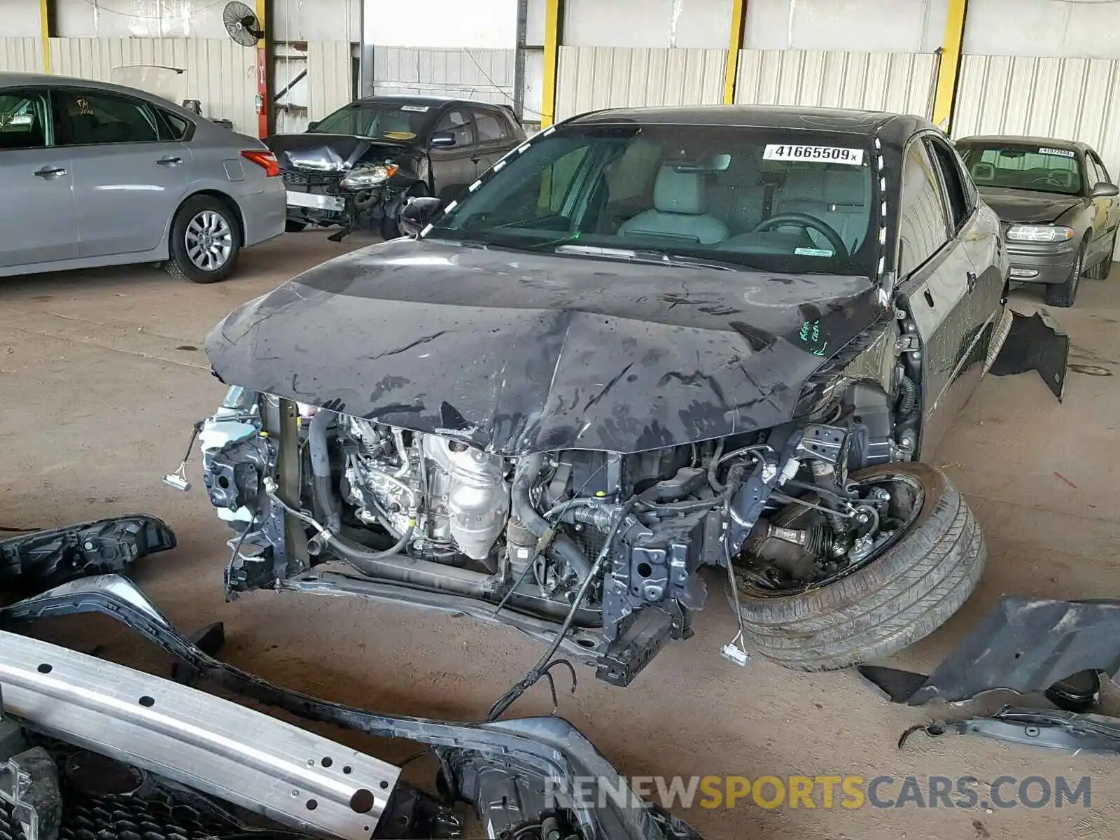 9 Photograph of a damaged car 4T1BZ1FB7KU026762 TOYOTA AVALON 2019