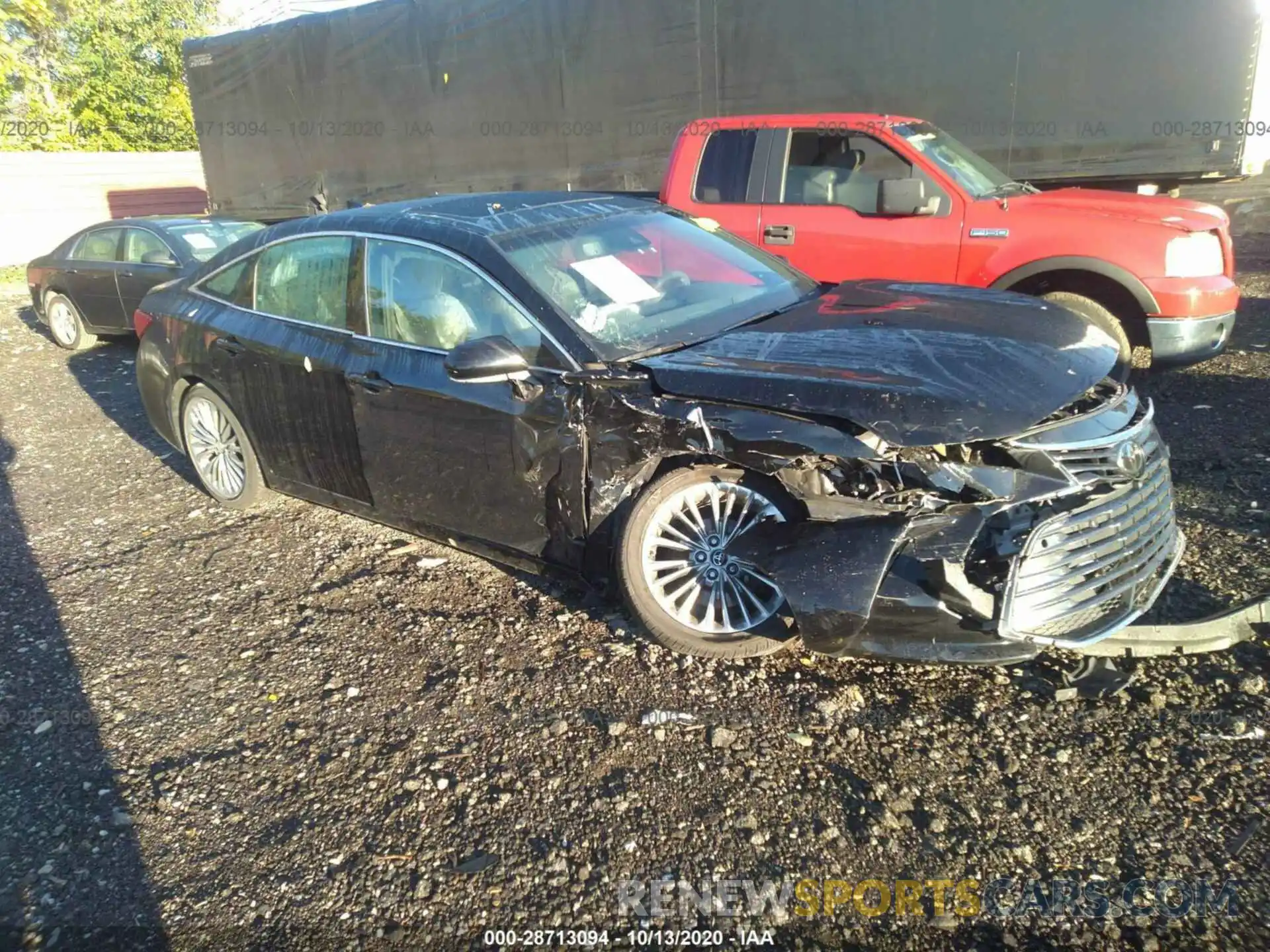 1 Photograph of a damaged car 4T1BZ1FB7KU027166 TOYOTA AVALON 2019