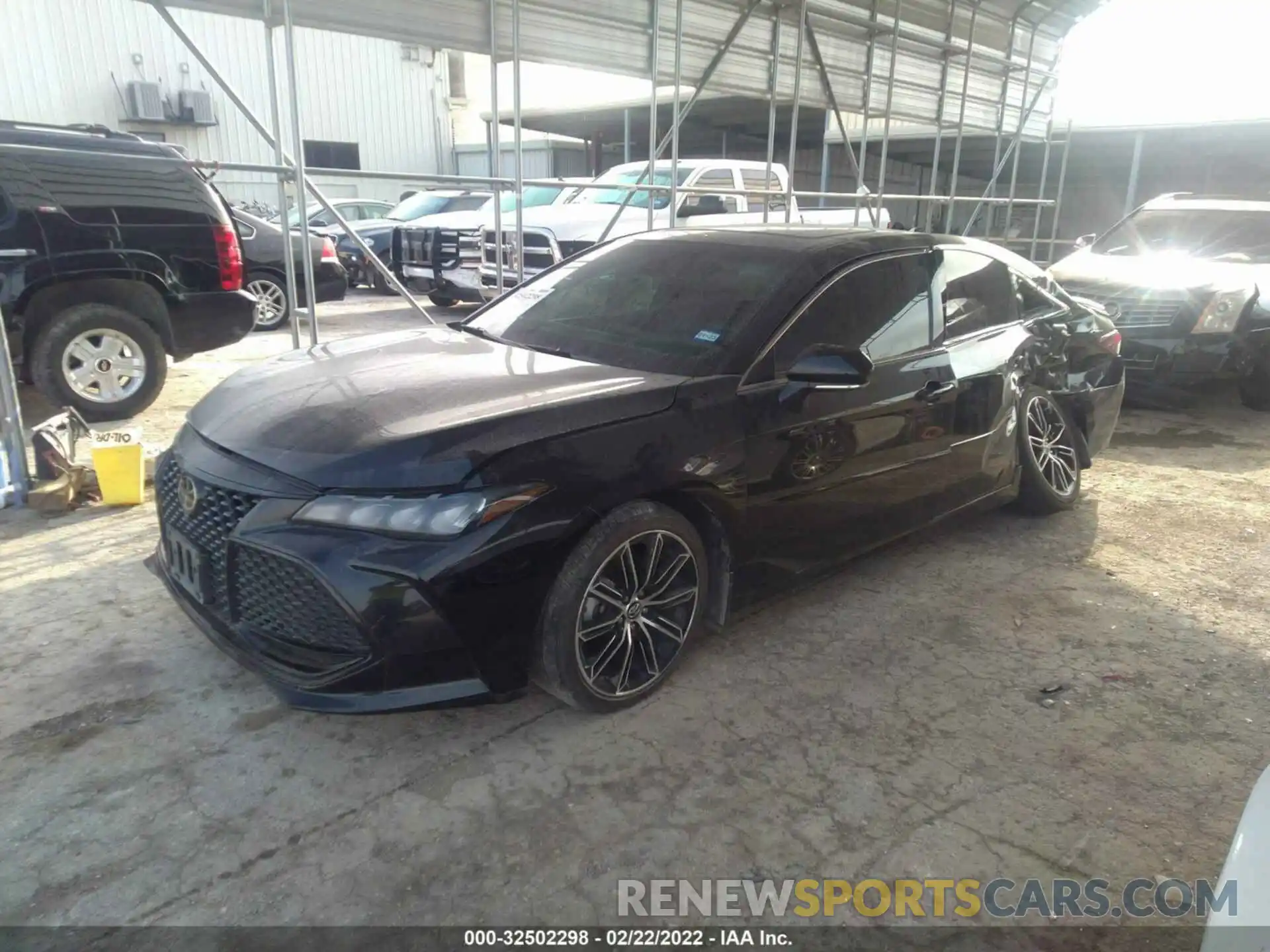 2 Photograph of a damaged car 4T1BZ1FB7KU027877 TOYOTA AVALON 2019