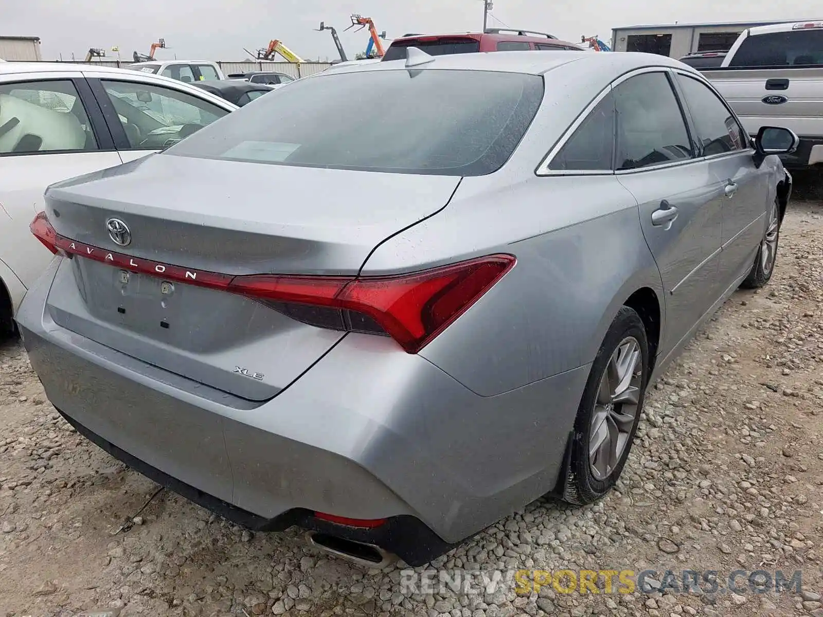 4 Photograph of a damaged car 4T1BZ1FB7KU028267 TOYOTA AVALON 2019