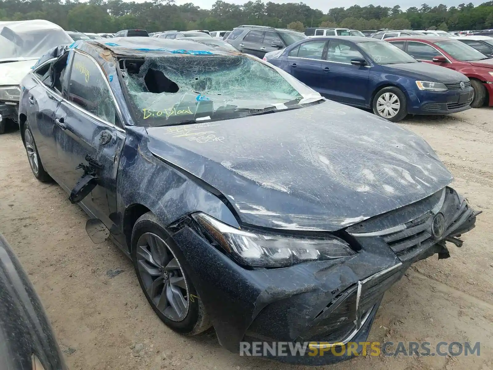 1 Photograph of a damaged car 4T1BZ1FB7KU032934 TOYOTA AVALON 2019