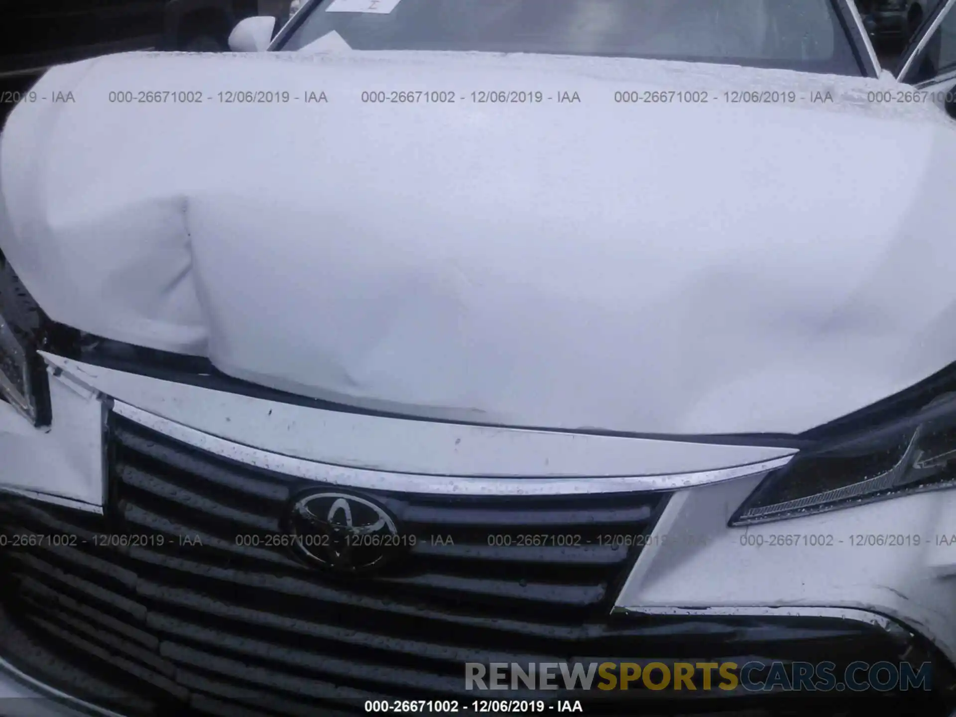 10 Photograph of a damaged car 4T1BZ1FB7KU033906 TOYOTA AVALON 2019