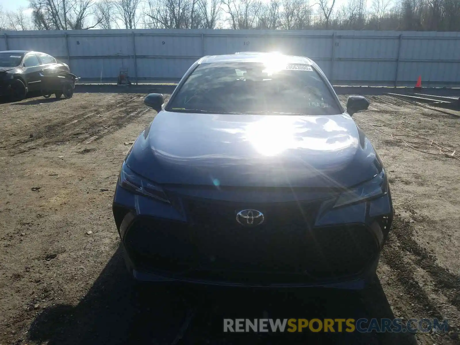 9 Photograph of a damaged car 4T1BZ1FB7KU034067 TOYOTA AVALON 2019