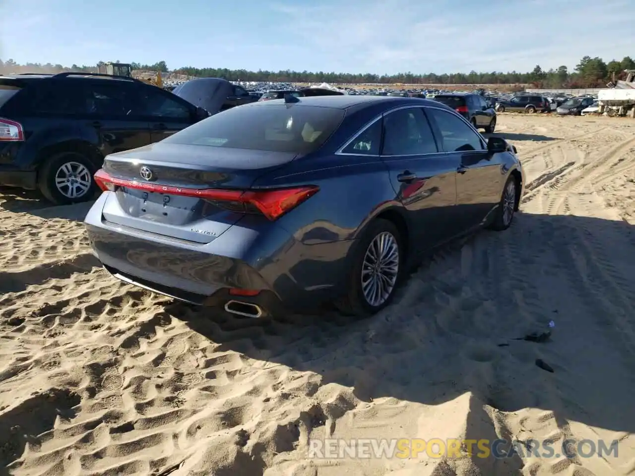 4 Photograph of a damaged car 4T1BZ1FB7KU035087 TOYOTA AVALON 2019