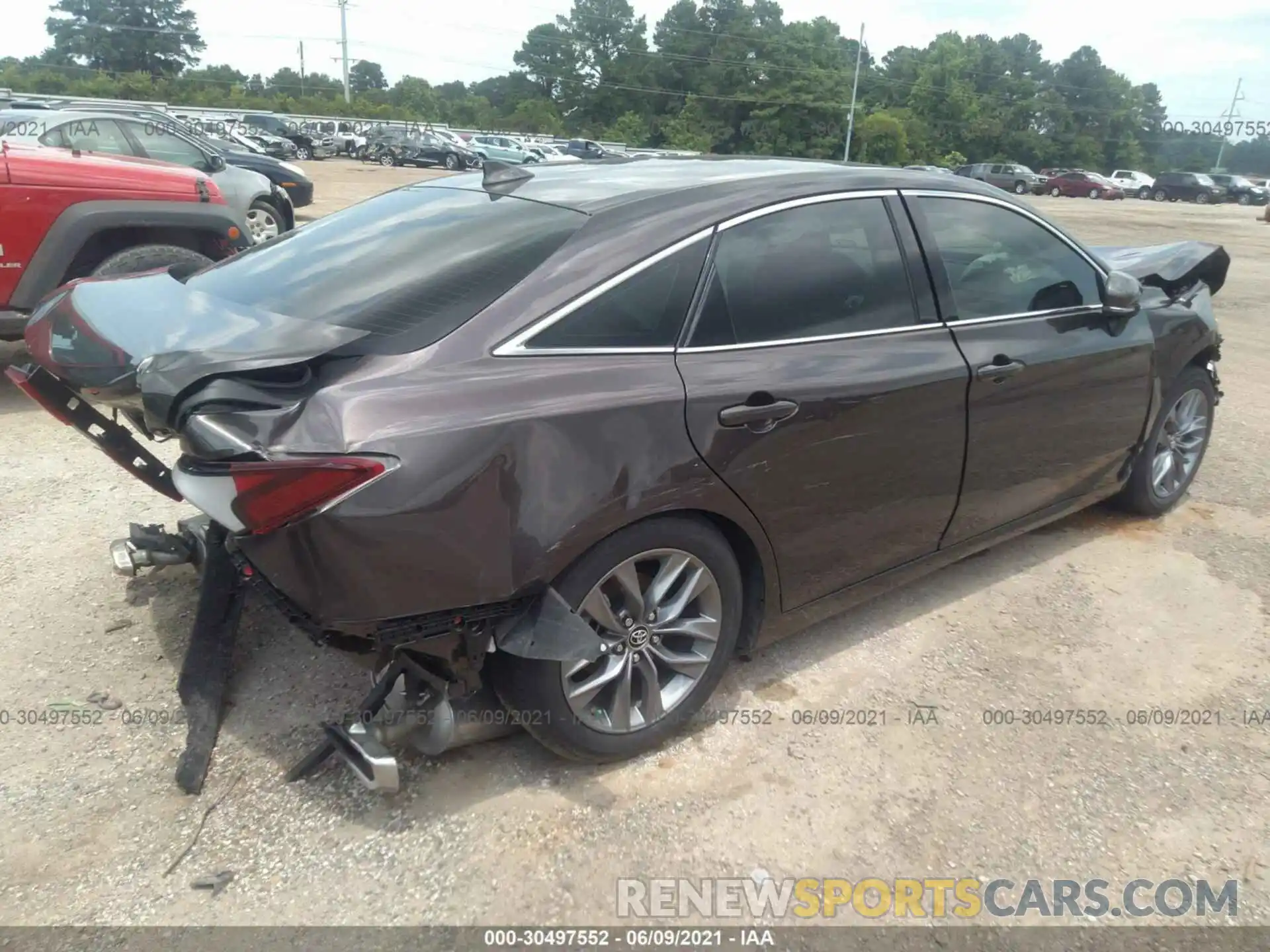 4 Photograph of a damaged car 4T1BZ1FB7KU037373 TOYOTA AVALON 2019