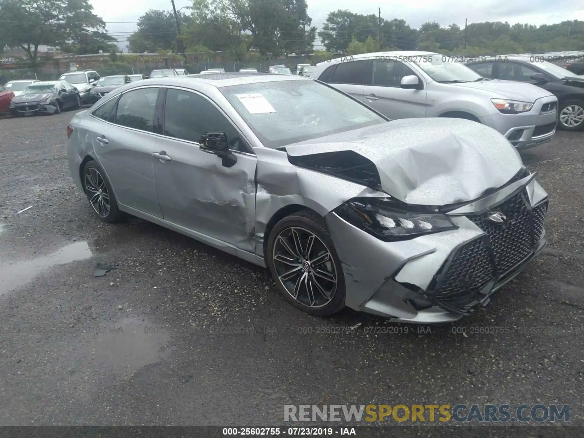 6 Photograph of a damaged car 4T1BZ1FB8KU003703 TOYOTA AVALON 2019