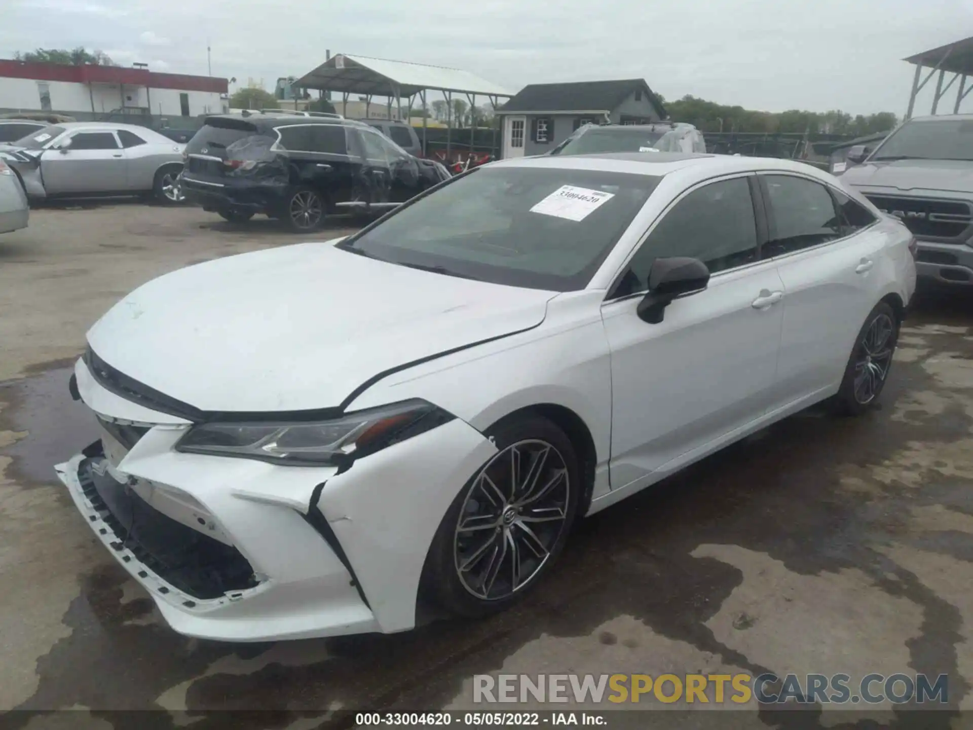 2 Photograph of a damaged car 4T1BZ1FB8KU008223 TOYOTA AVALON 2019