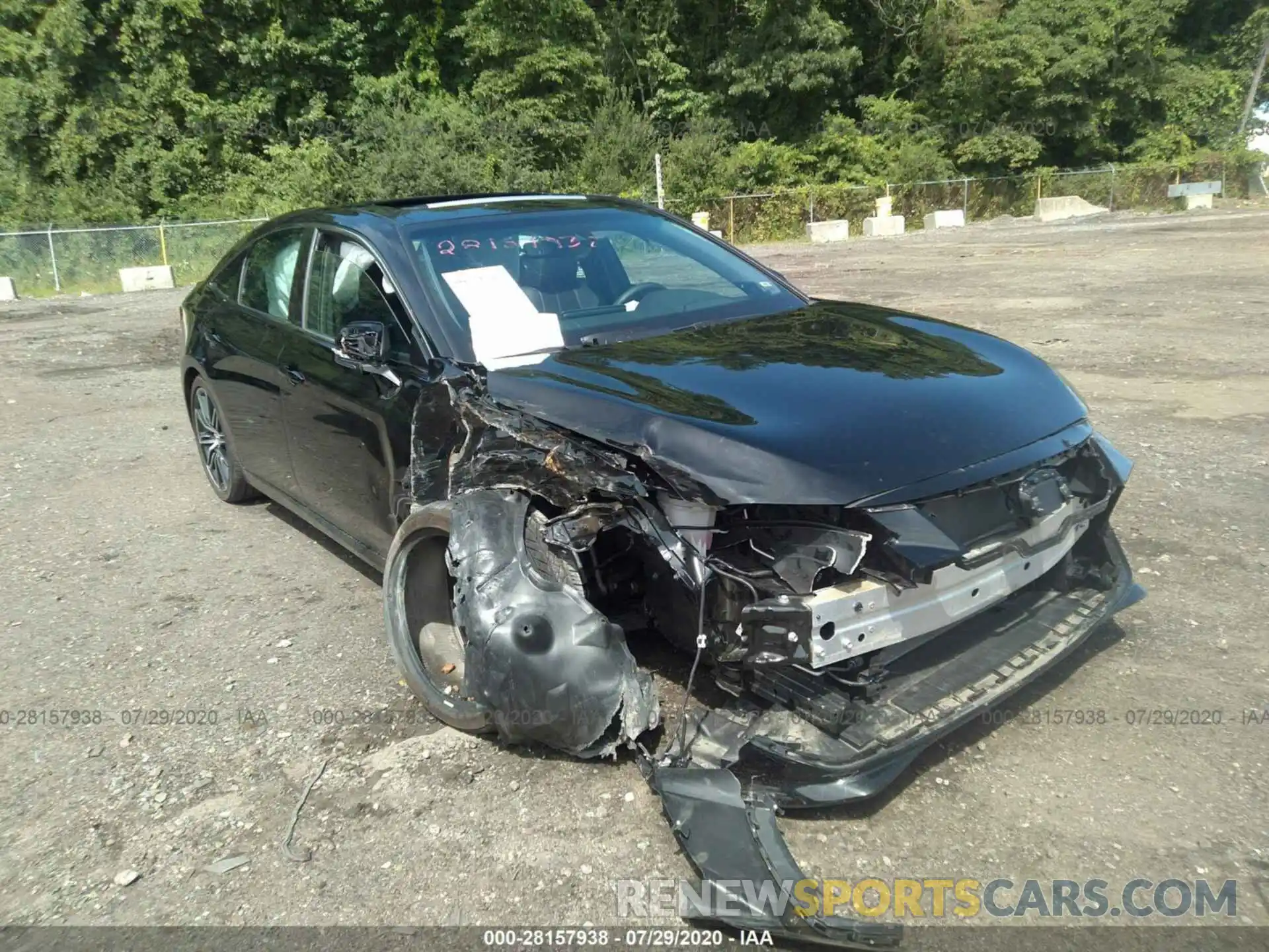 1 Photograph of a damaged car 4T1BZ1FB8KU008464 TOYOTA AVALON 2019