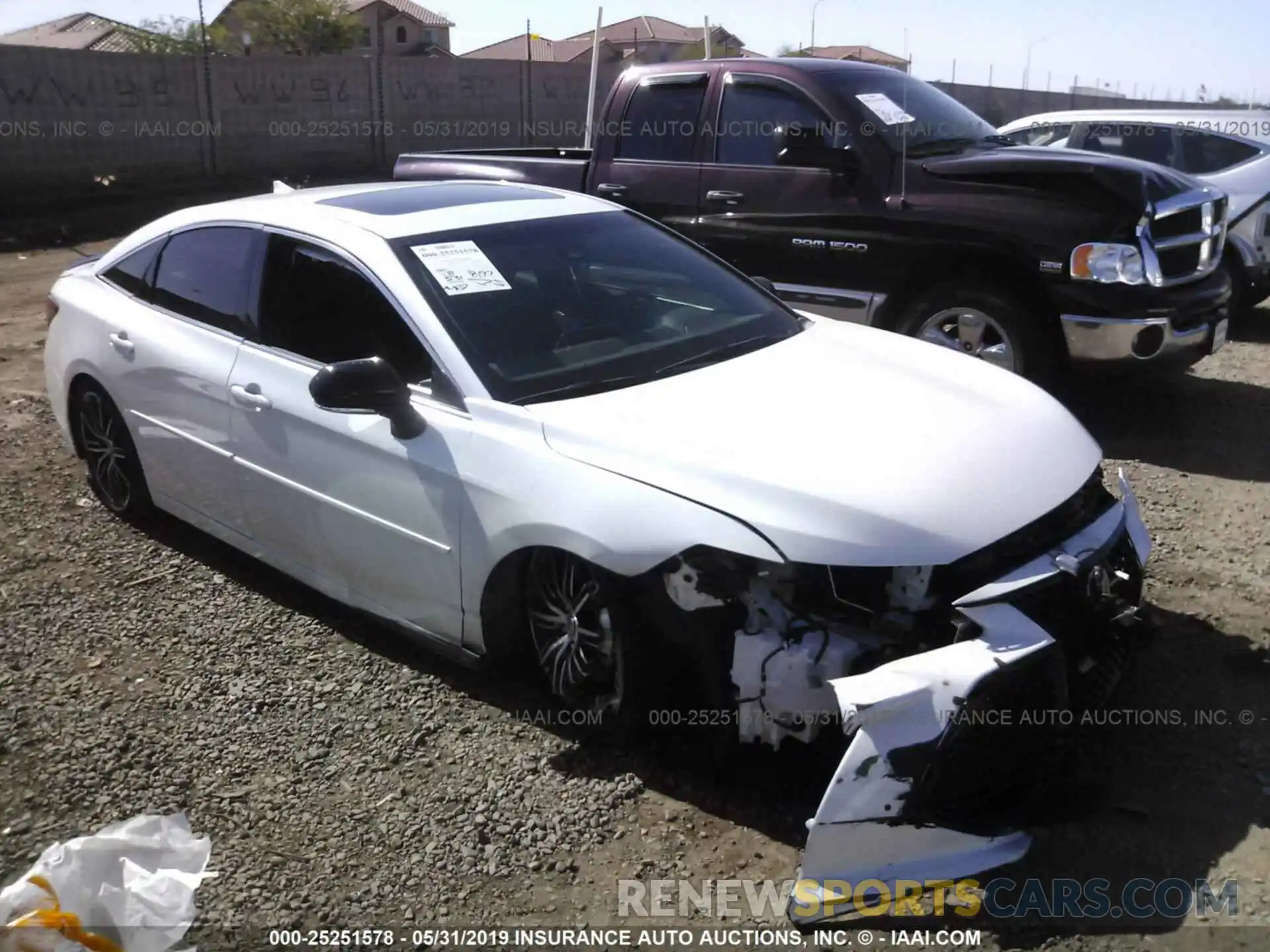 1 Photograph of a damaged car 4T1BZ1FB8KU010974 TOYOTA AVALON 2019