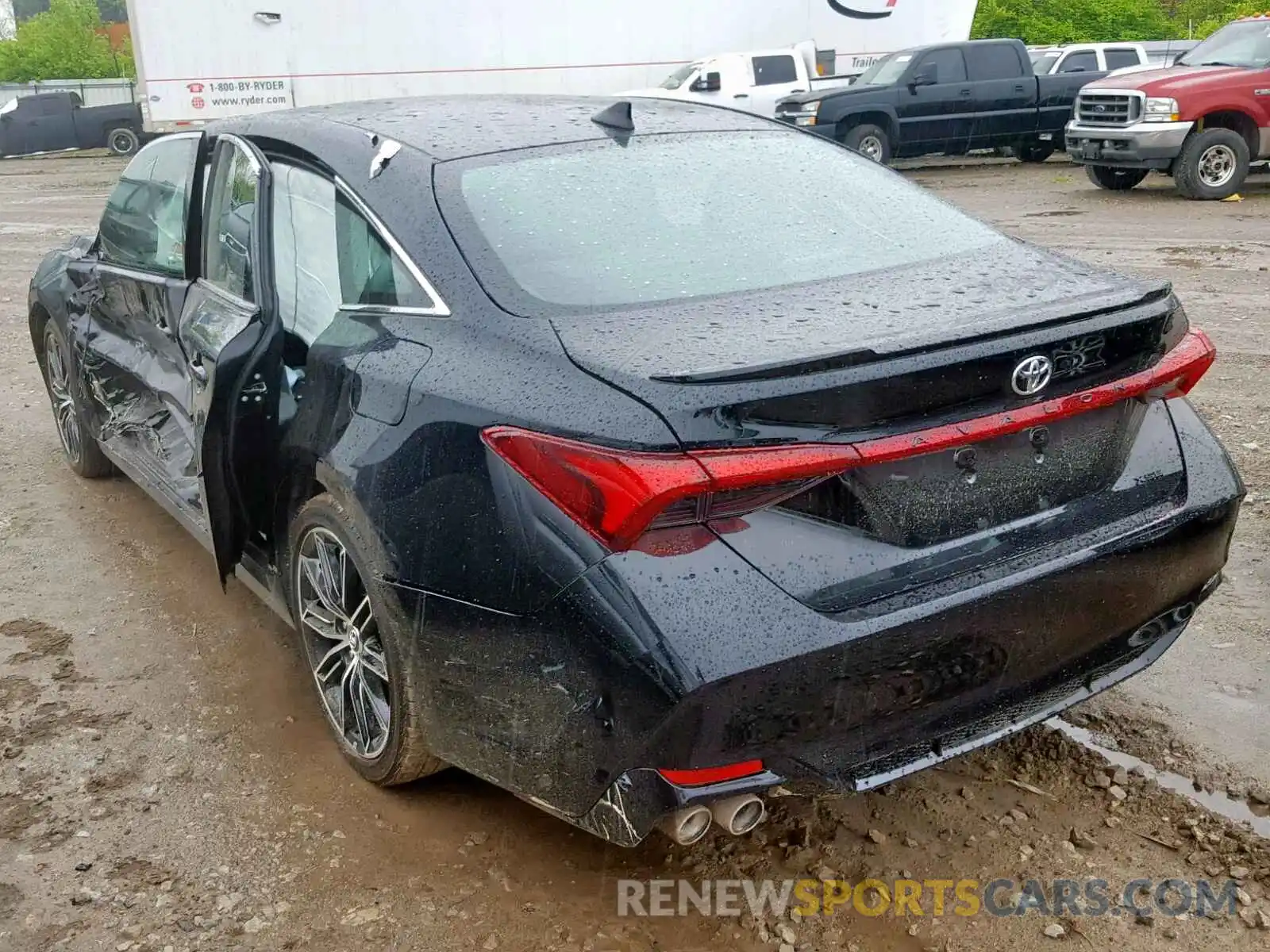 3 Photograph of a damaged car 4T1BZ1FB8KU013261 TOYOTA AVALON 2019