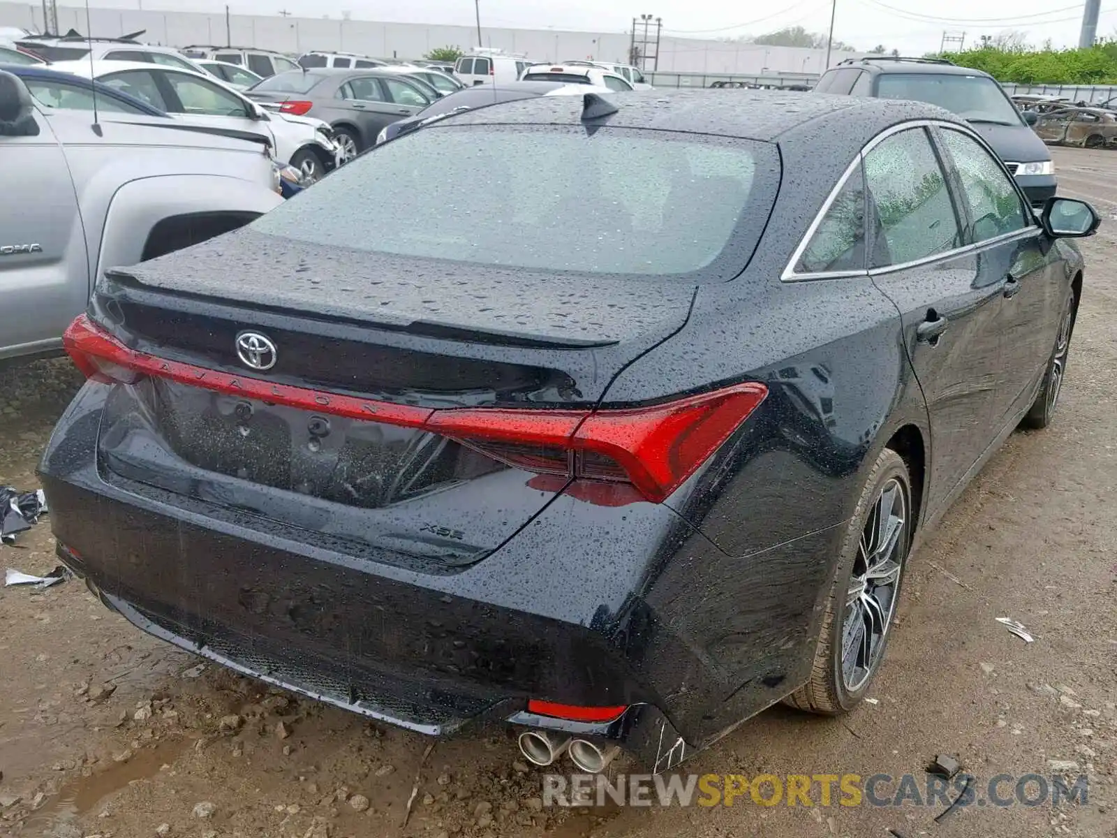 4 Photograph of a damaged car 4T1BZ1FB8KU013261 TOYOTA AVALON 2019