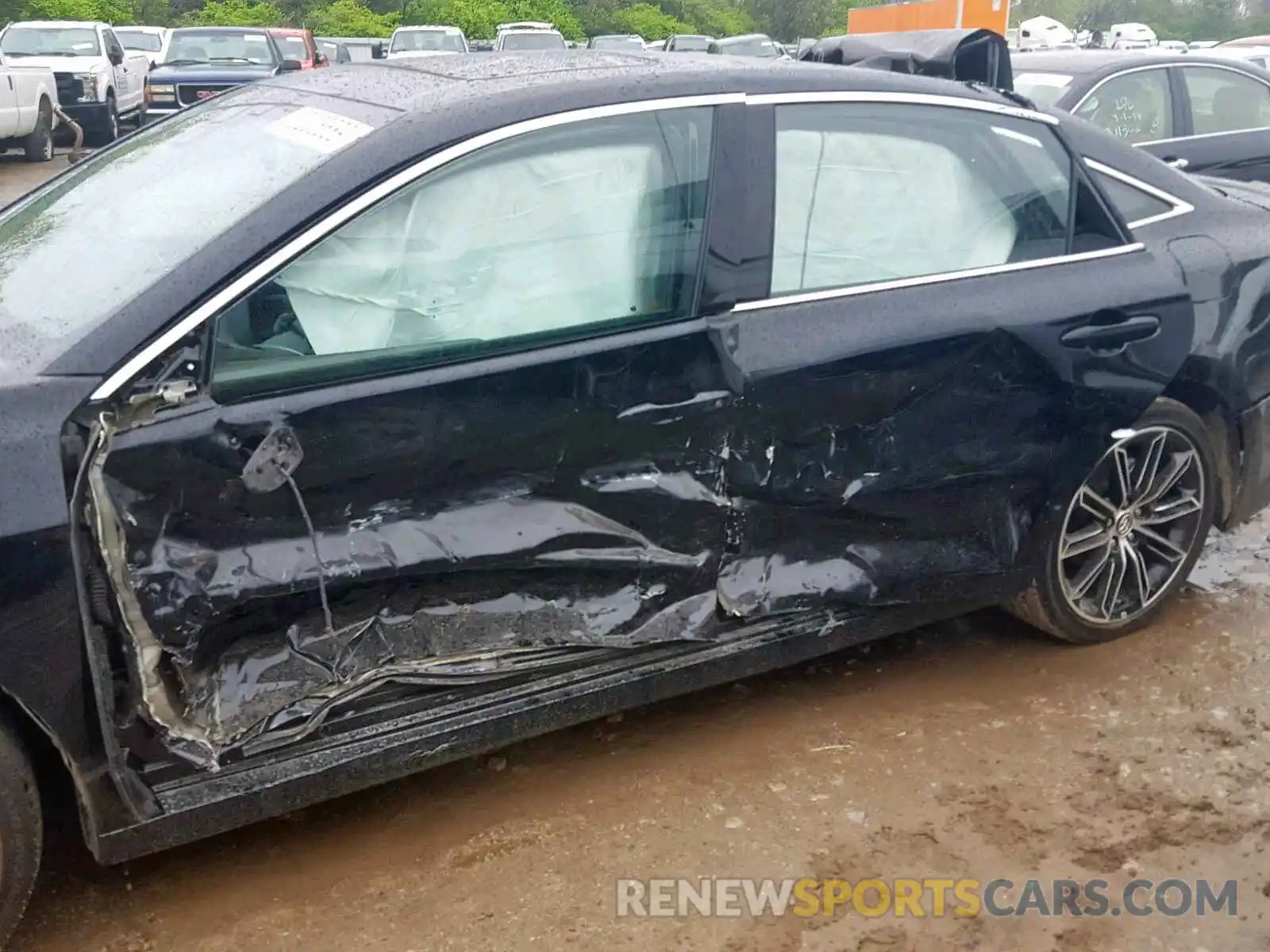 9 Photograph of a damaged car 4T1BZ1FB8KU013261 TOYOTA AVALON 2019