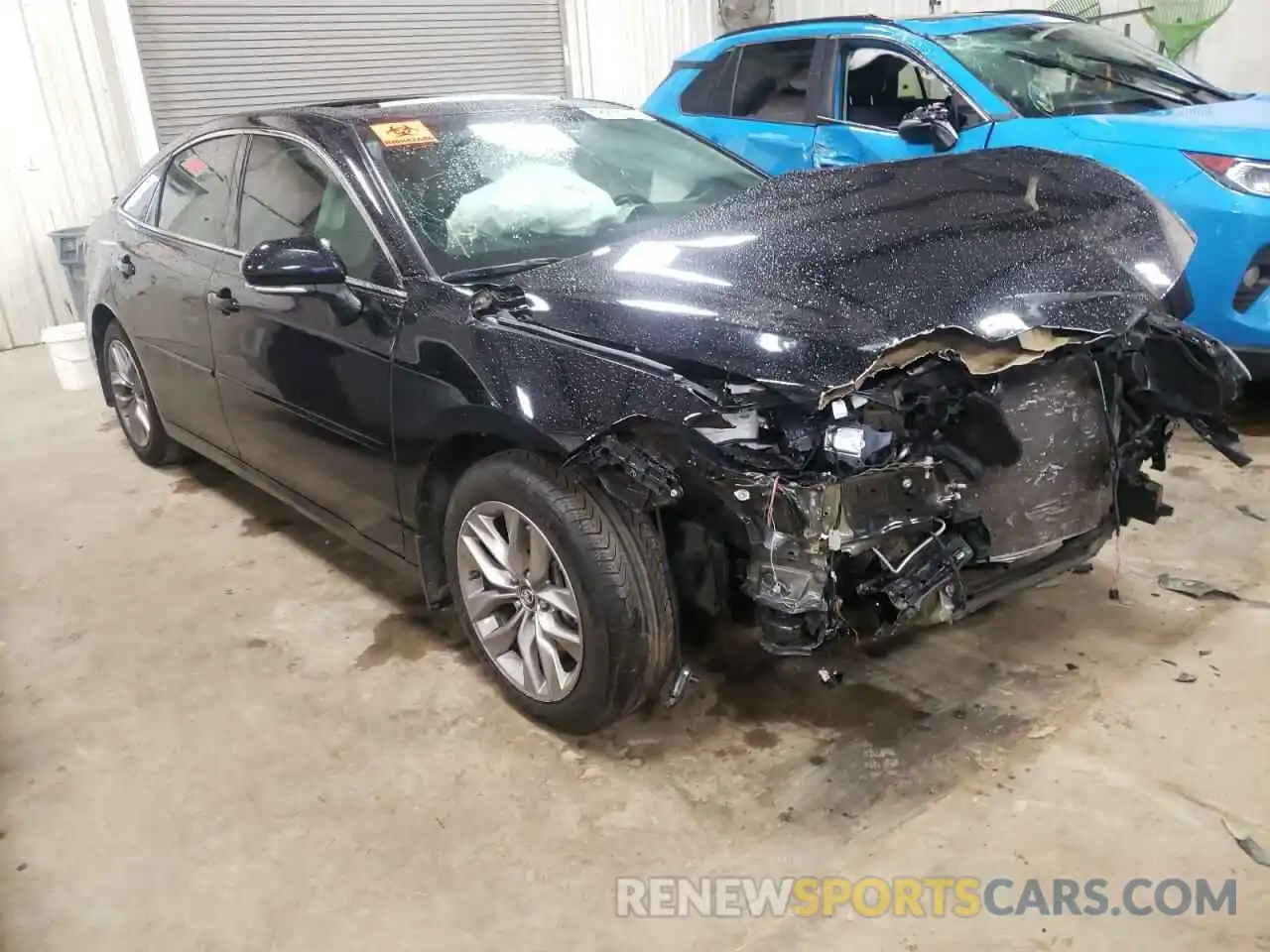 1 Photograph of a damaged car 4T1BZ1FB8KU013499 TOYOTA AVALON 2019