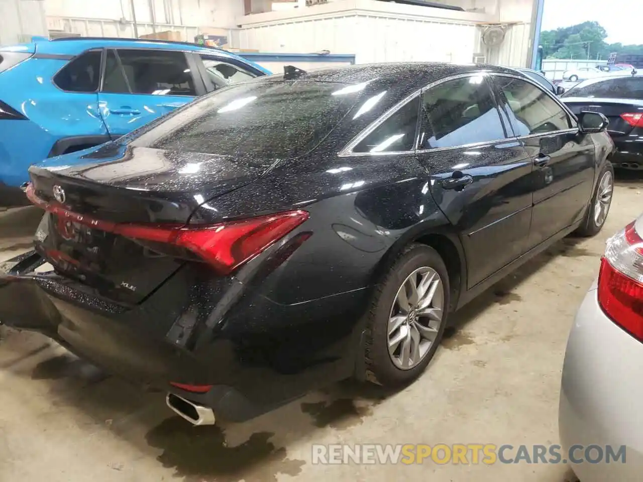 4 Photograph of a damaged car 4T1BZ1FB8KU013499 TOYOTA AVALON 2019