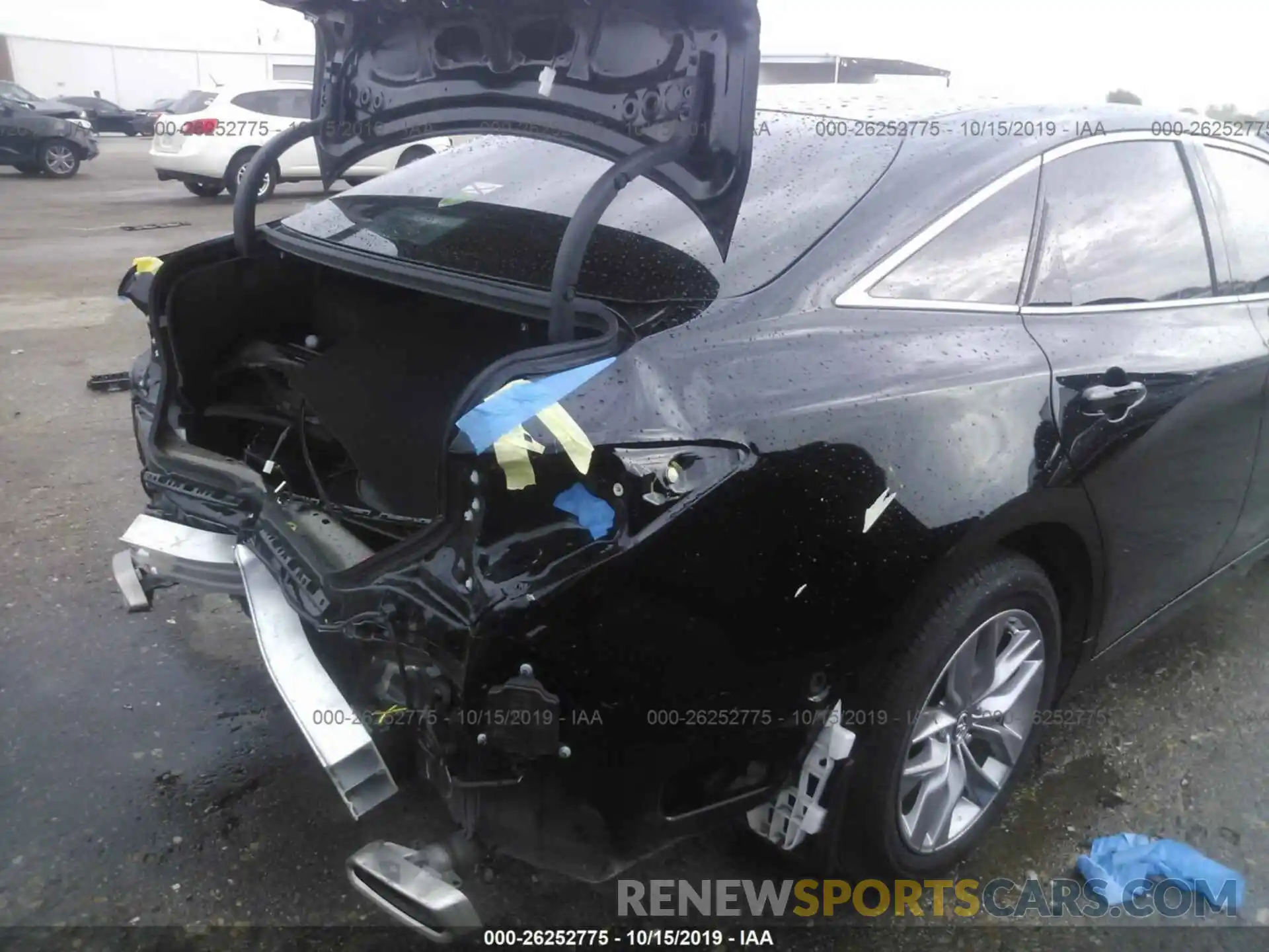 6 Photograph of a damaged car 4T1BZ1FB8KU014877 TOYOTA AVALON 2019