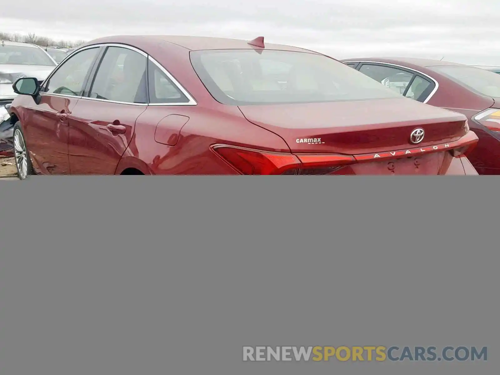 3 Photograph of a damaged car 4T1BZ1FB8KU019383 TOYOTA AVALON 2019