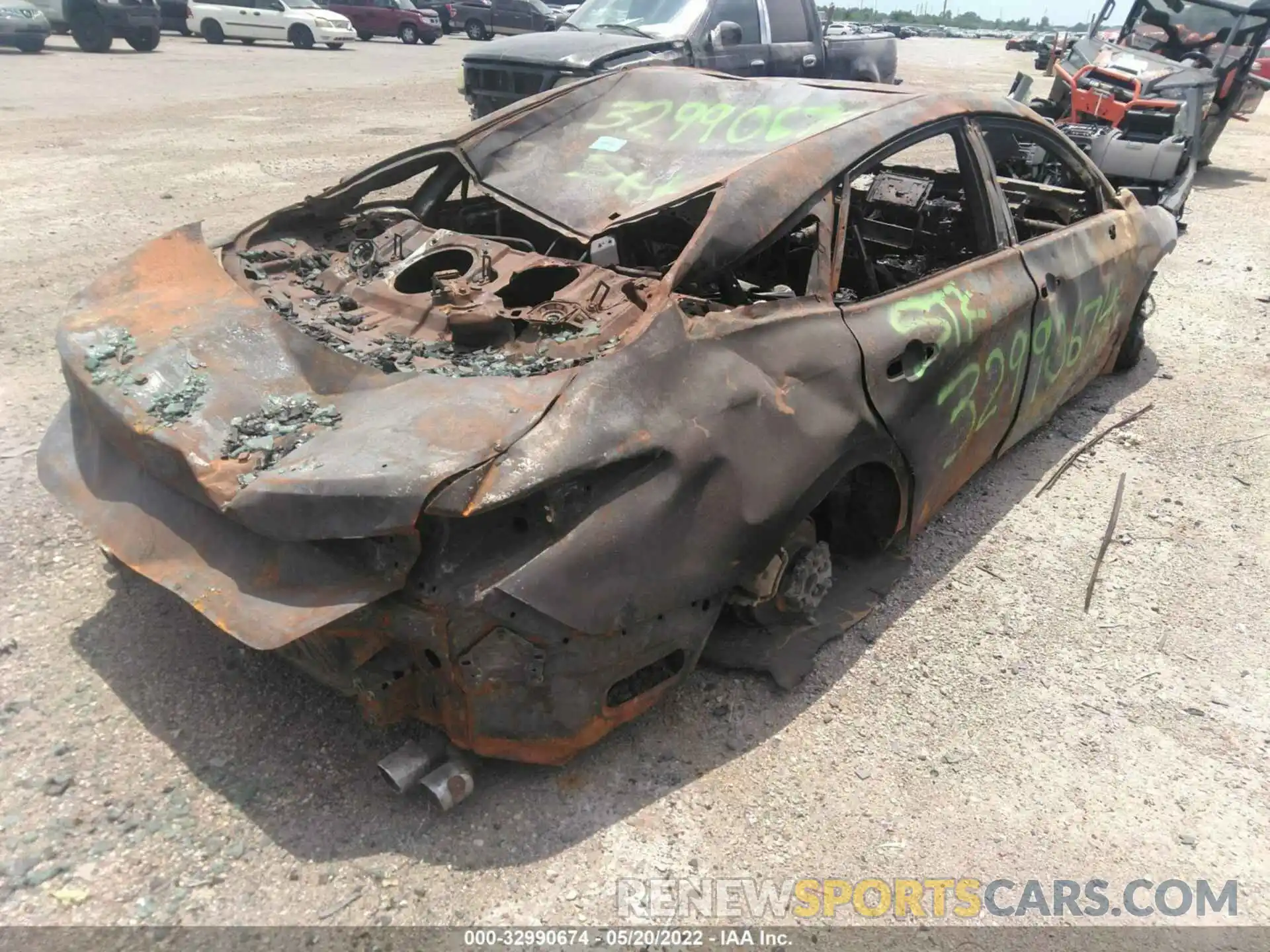 4 Photograph of a damaged car 4T1BZ1FB8KU020419 TOYOTA AVALON 2019