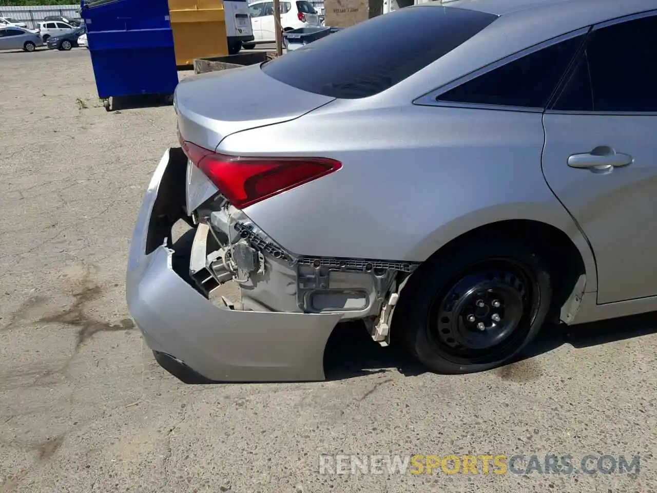 9 Photograph of a damaged car 4T1BZ1FB8KU022347 TOYOTA AVALON 2019