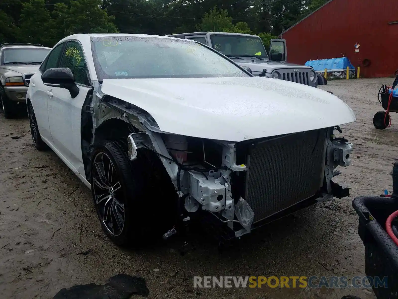 1 Photograph of a damaged car 4T1BZ1FB8KU022610 TOYOTA AVALON 2019