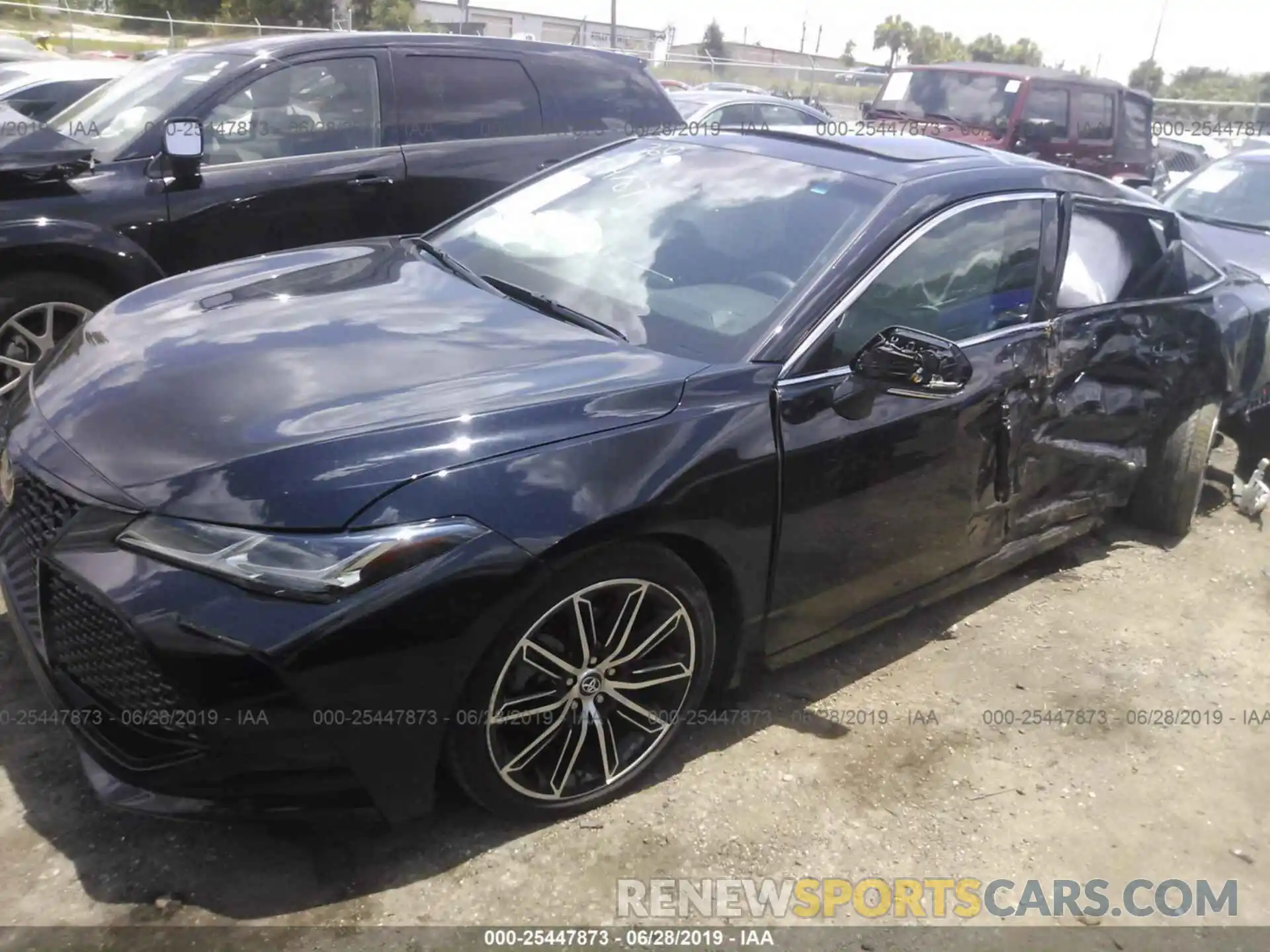 2 Photograph of a damaged car 4T1BZ1FB8KU022719 TOYOTA AVALON 2019