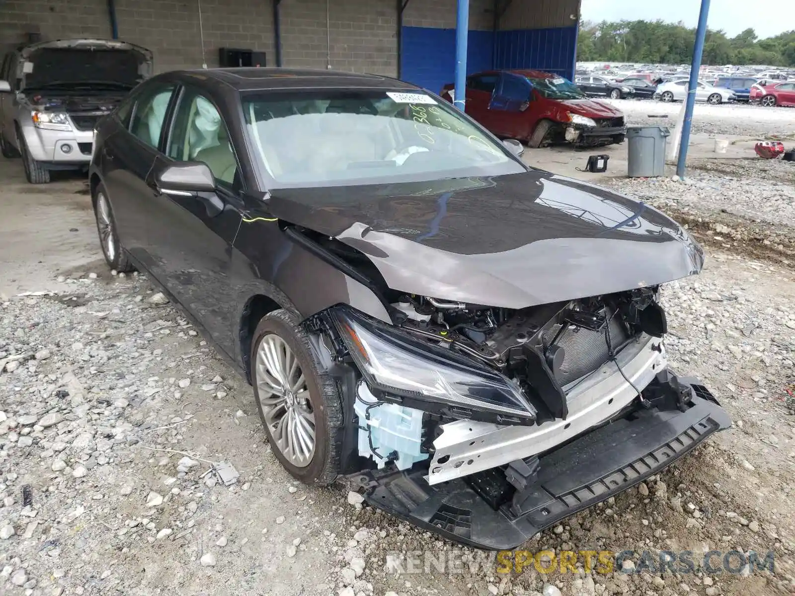 1 Photograph of a damaged car 4T1BZ1FB8KU023689 TOYOTA AVALON 2019