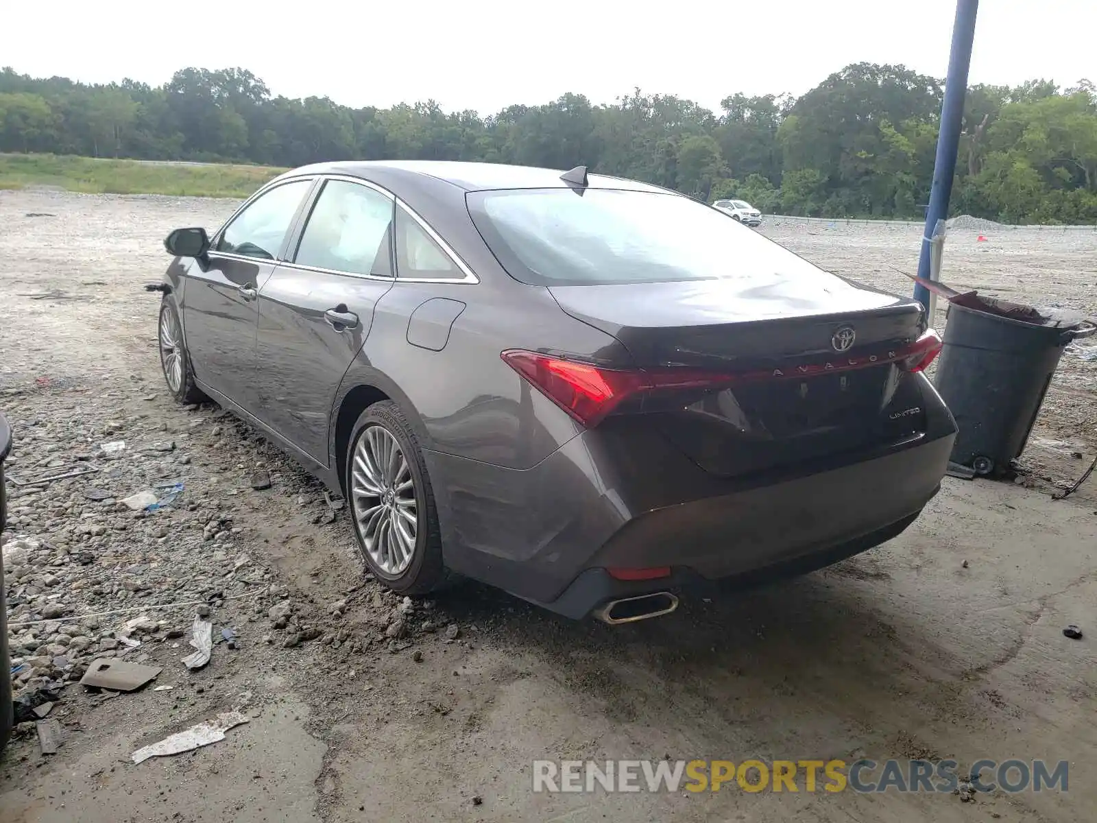 3 Photograph of a damaged car 4T1BZ1FB8KU023689 TOYOTA AVALON 2019