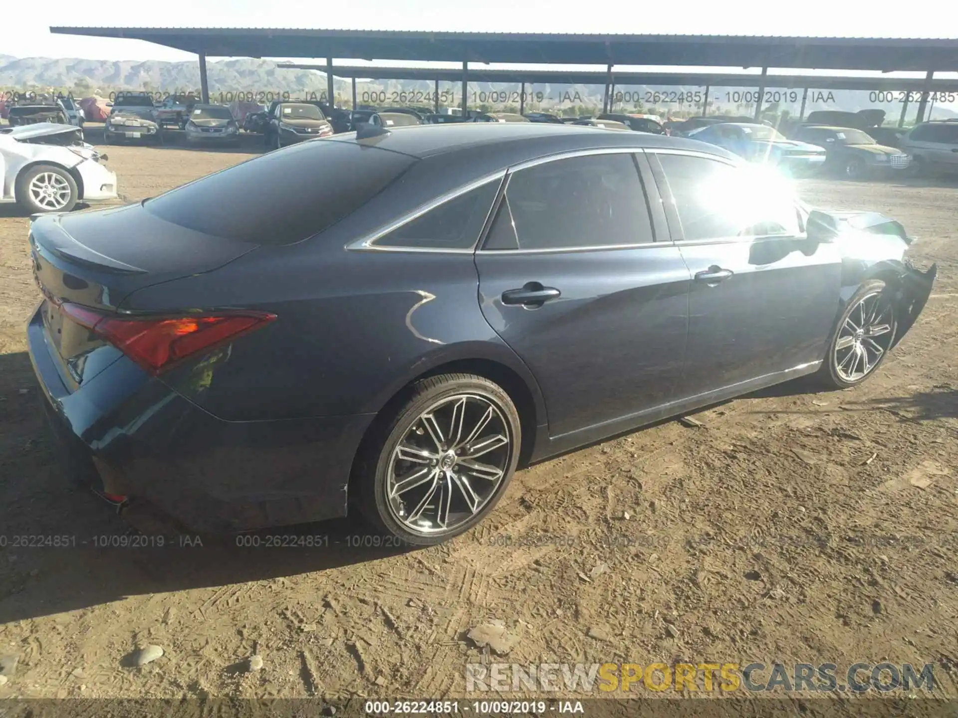 4 Photograph of a damaged car 4T1BZ1FB8KU024471 TOYOTA AVALON 2019