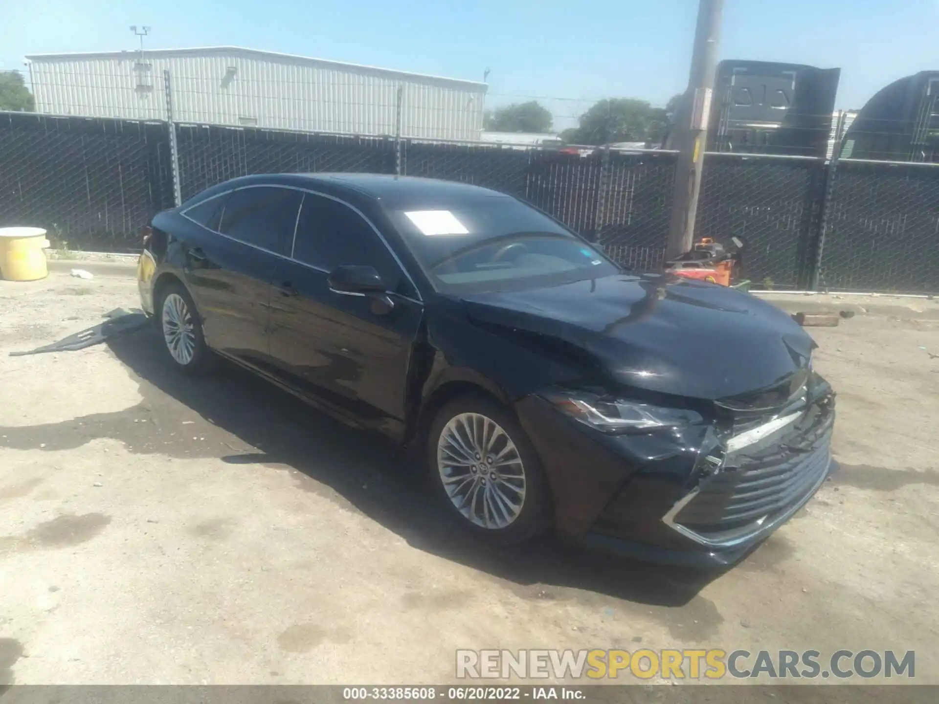 1 Photograph of a damaged car 4T1BZ1FB8KU028889 TOYOTA AVALON 2019